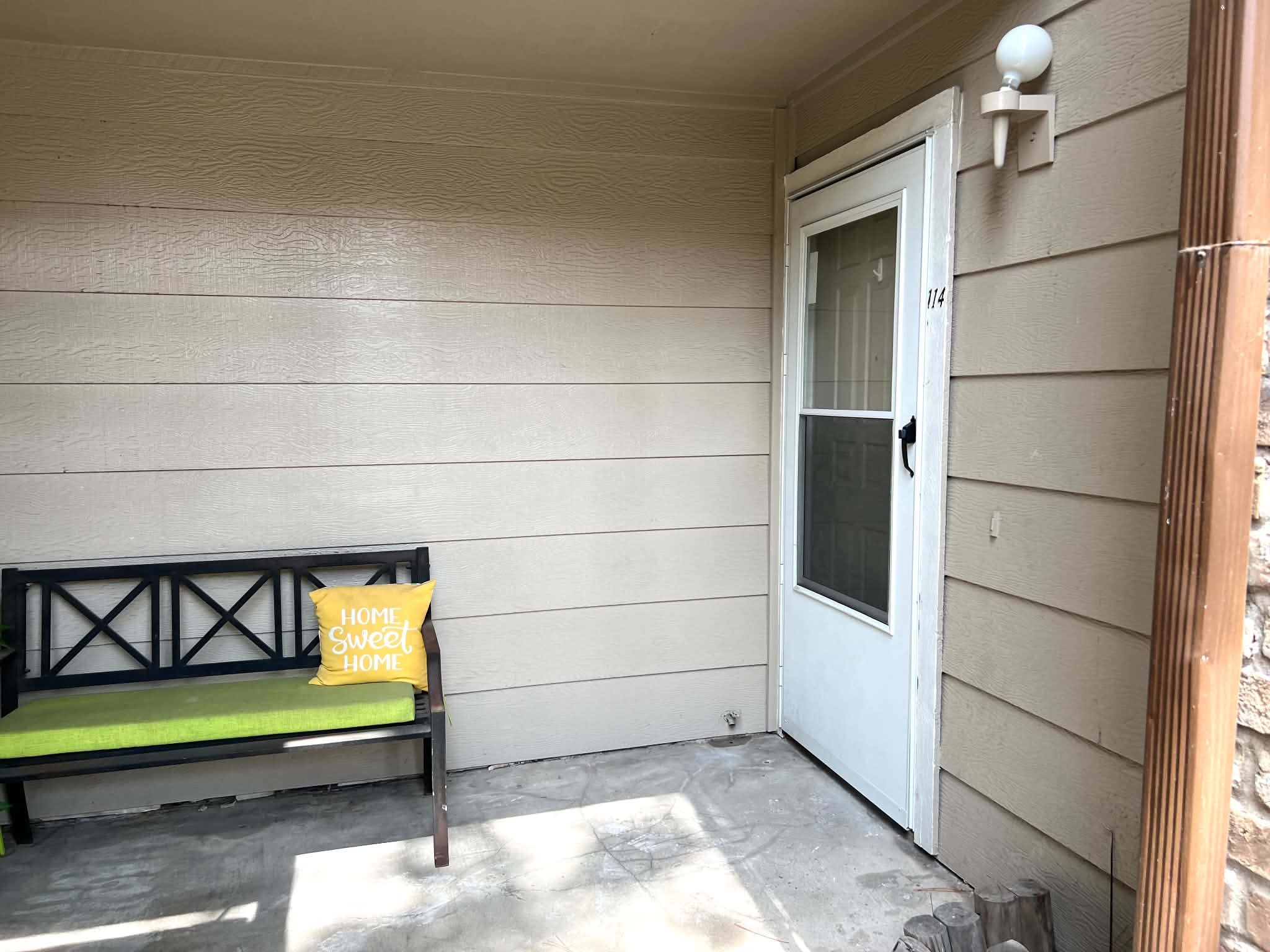 2100 Wilcrest Drive 114 Property Photo 2