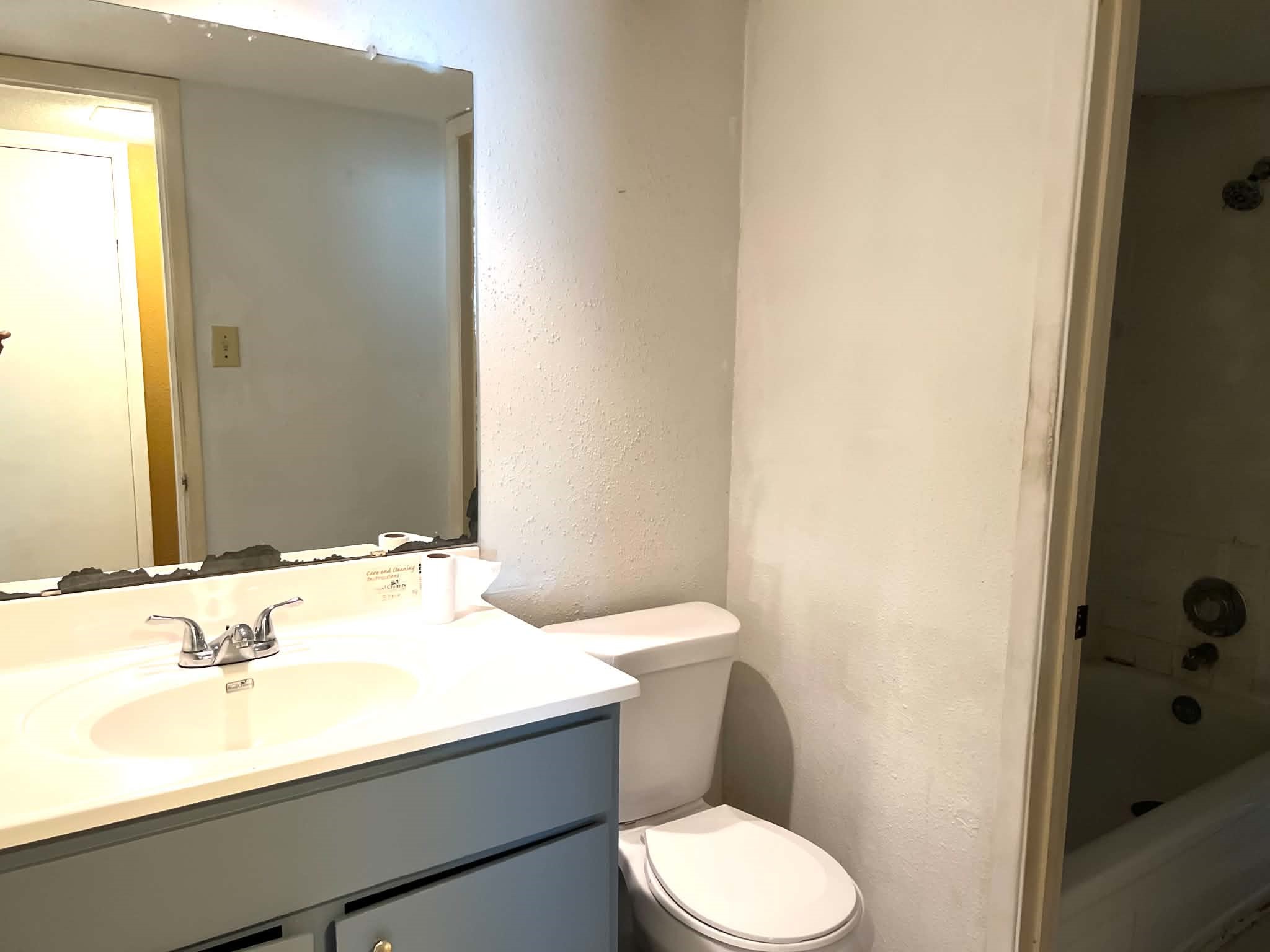 2100 Wilcrest Drive 114 Property Photo 10