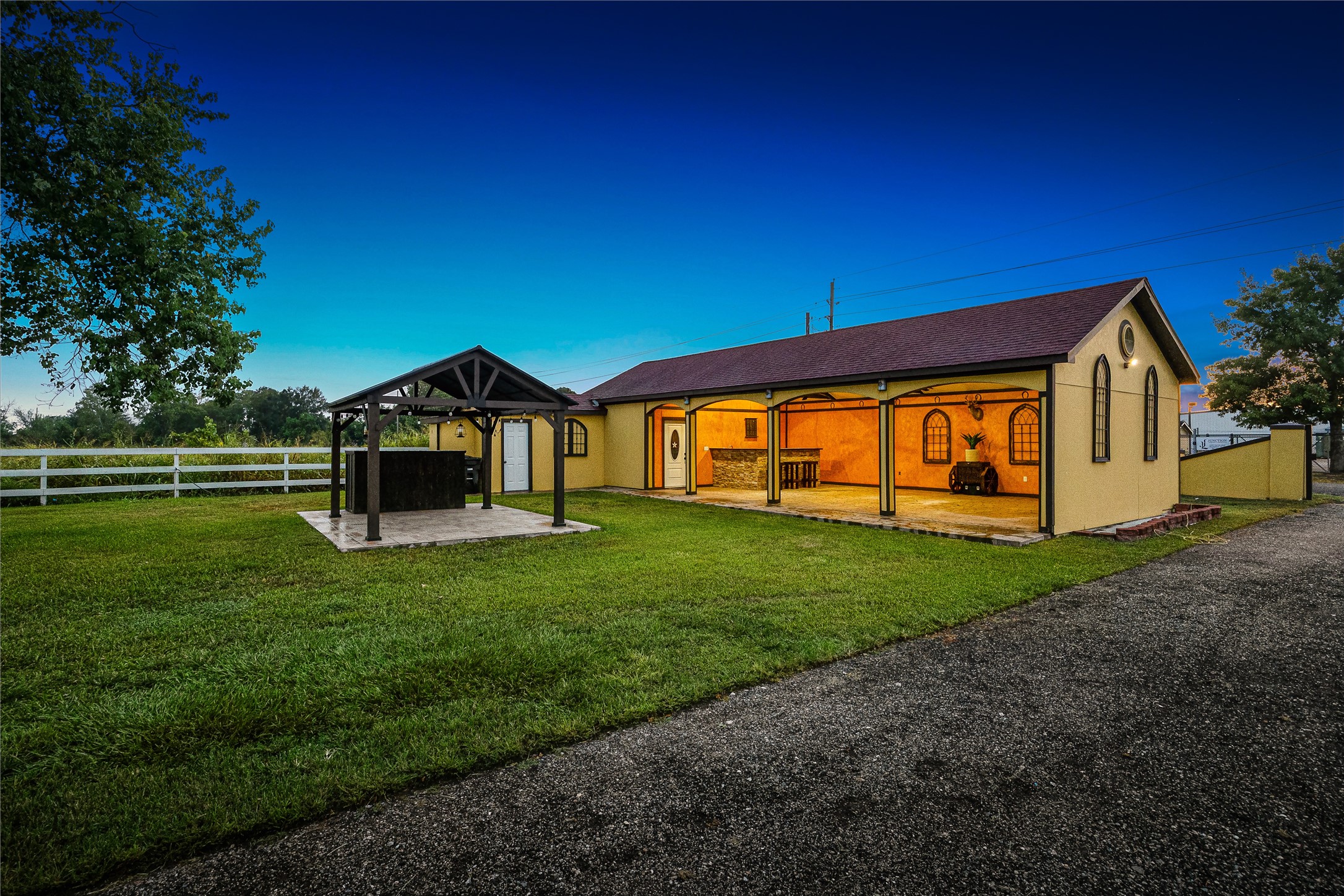 4431 Garvie Lane Property Photo 39