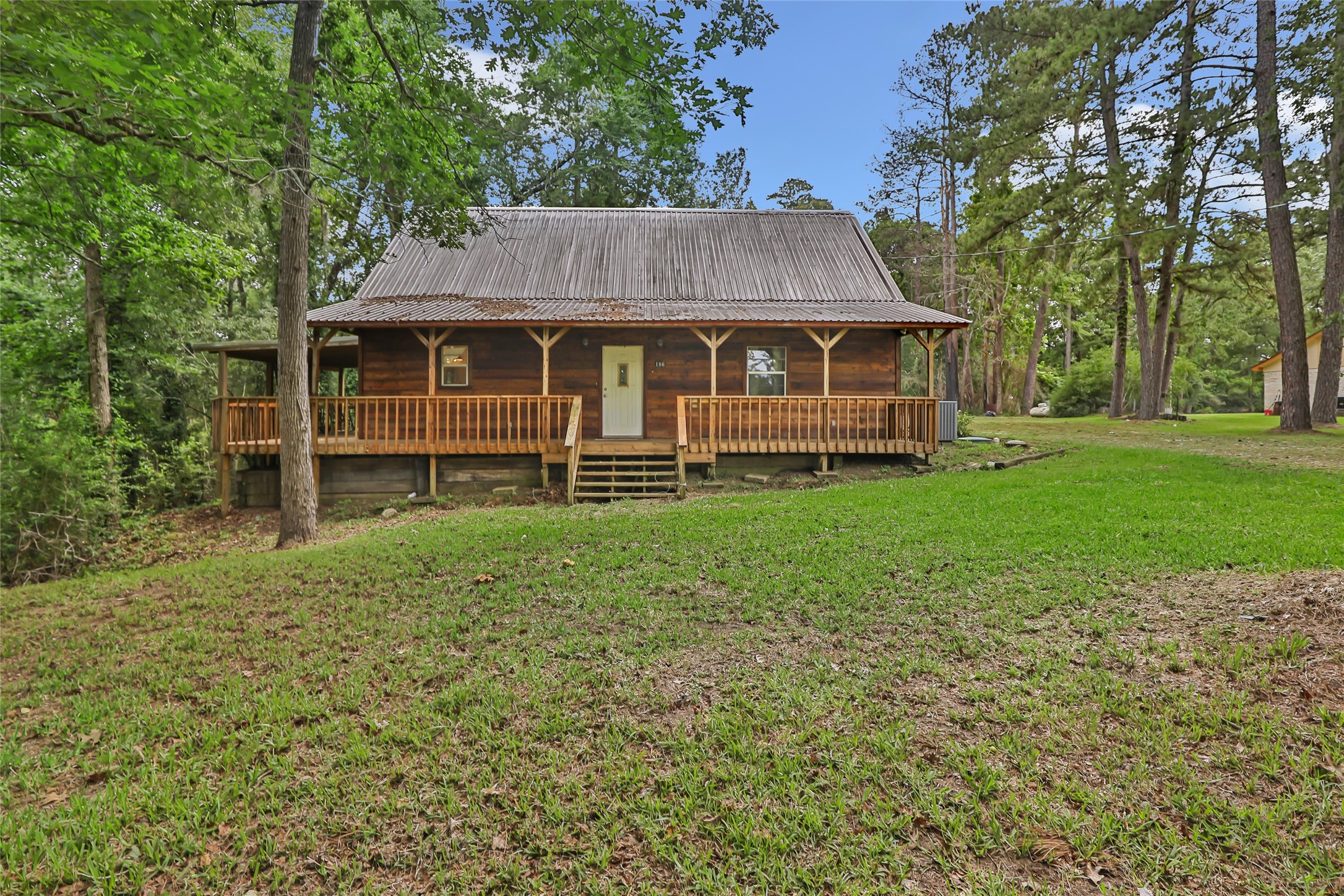 186 County Road 637 Property Photo 2