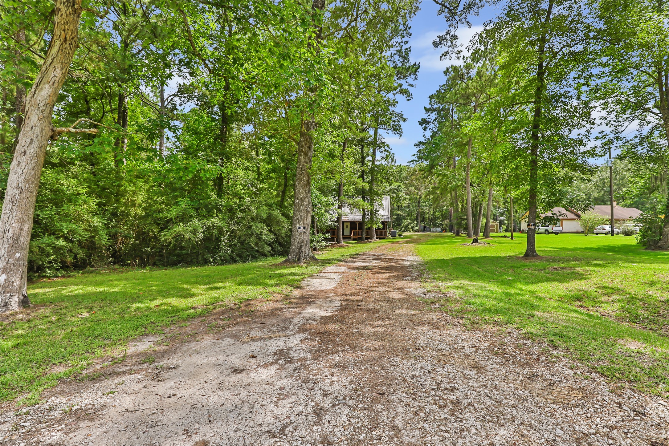 186 County Road 637 Property Photo 3