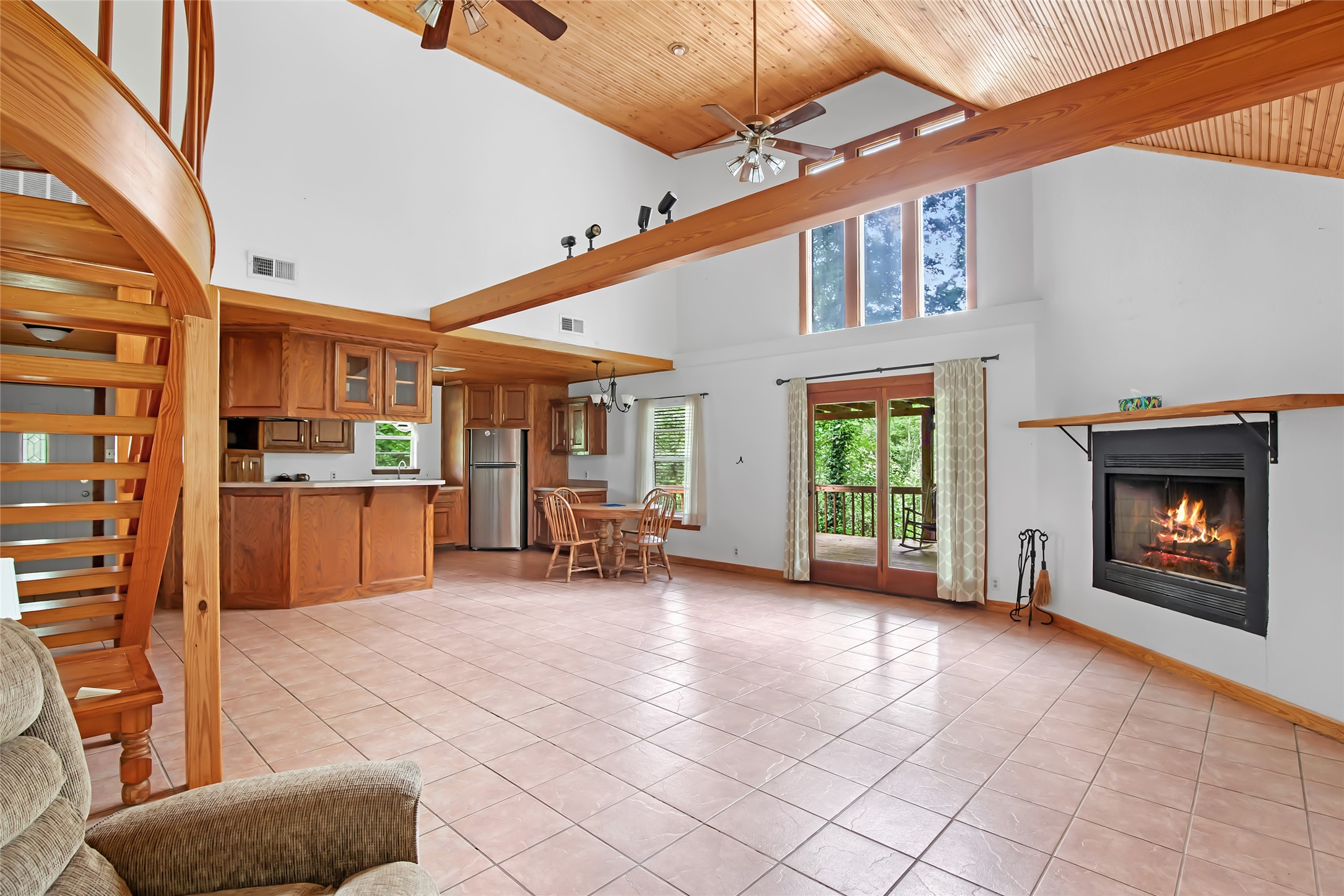 186 County Road 637 Property Photo 21