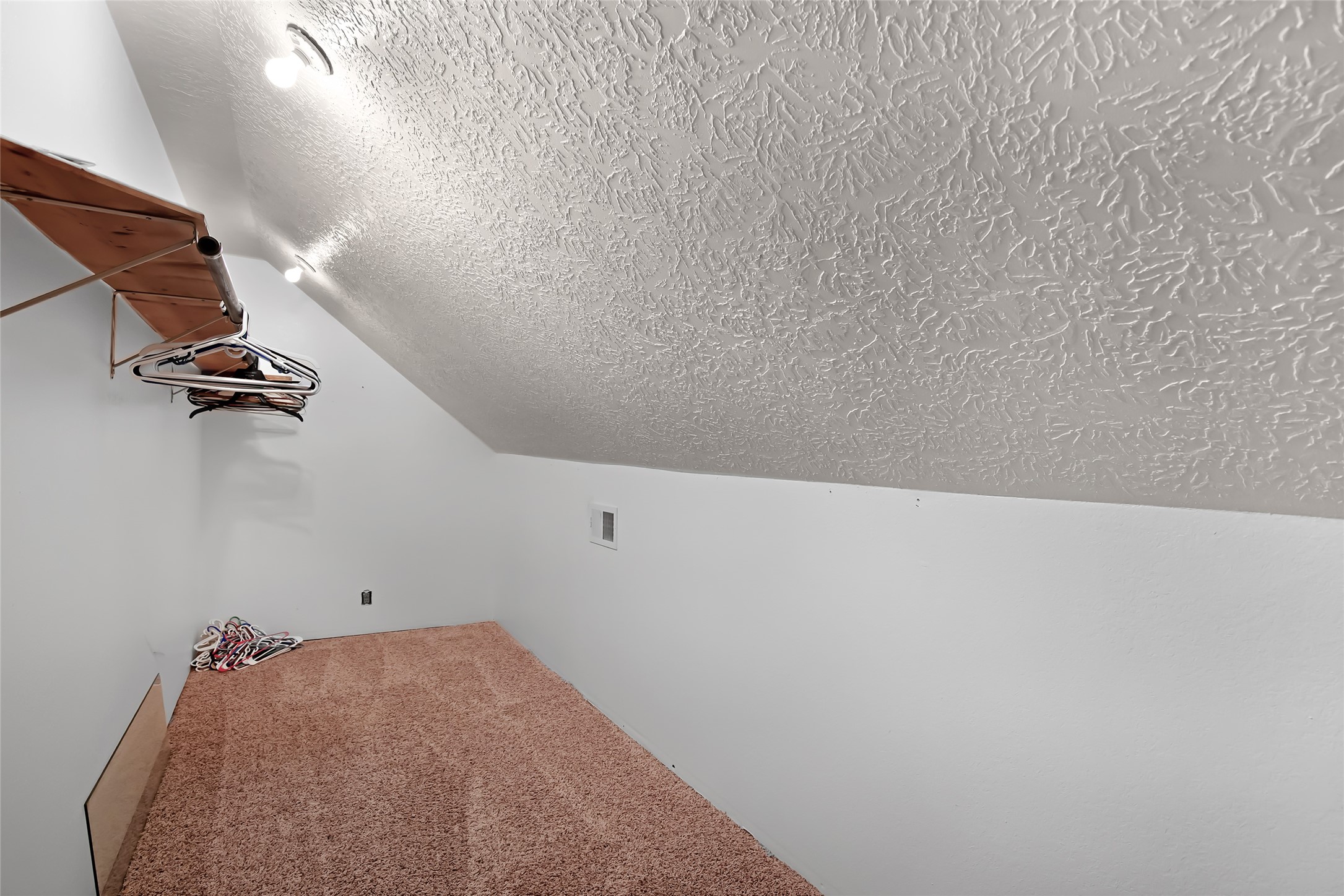186 County Road 637 Property Photo 40