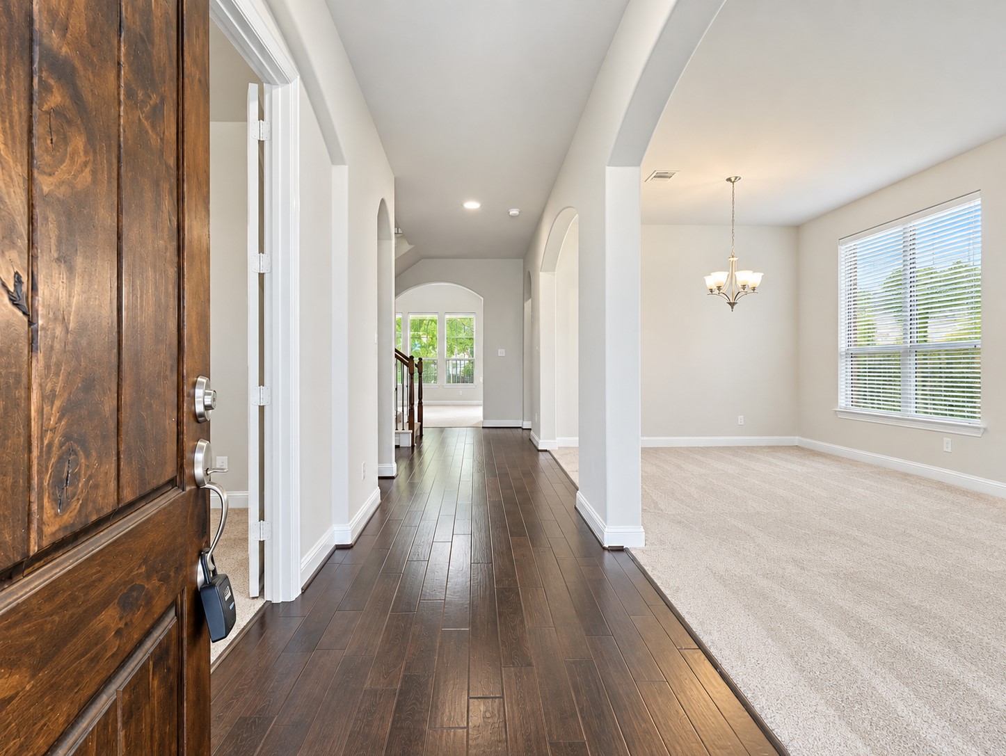 9626 Invergarry Way Property Photo 3