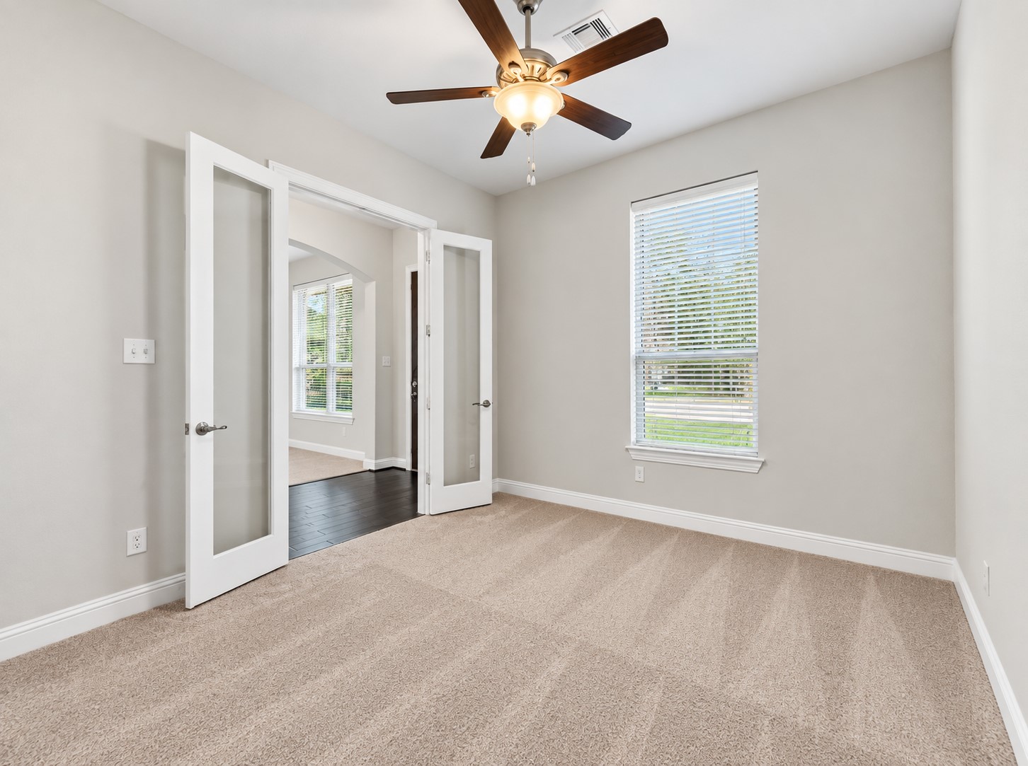9626 Invergarry Way Property Photo 6