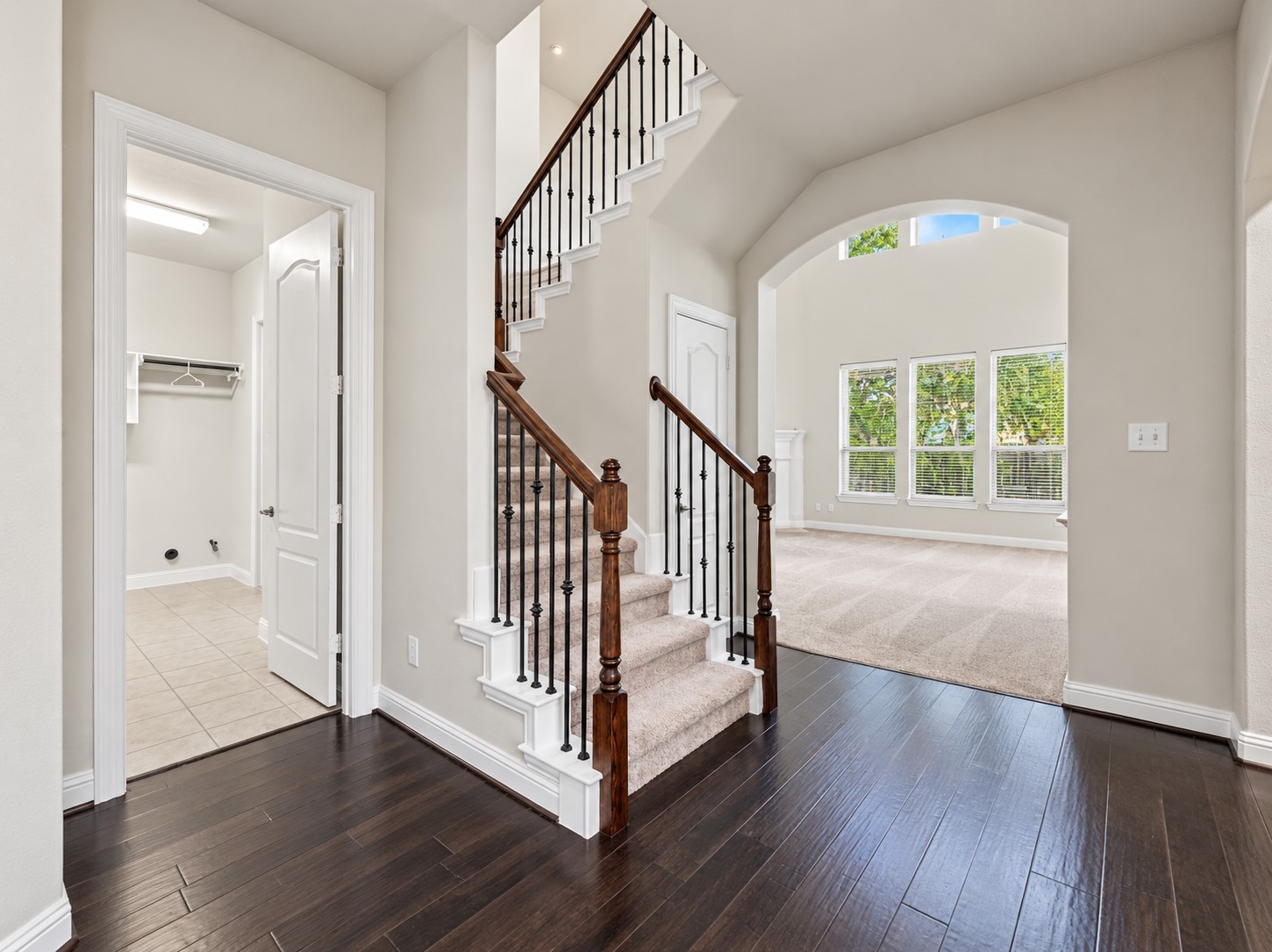9626 Invergarry Way Property Photo 7