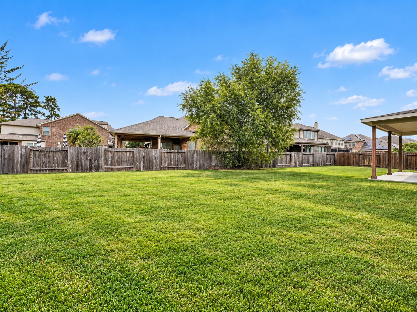 9626 Invergarry Way Property Photo 42