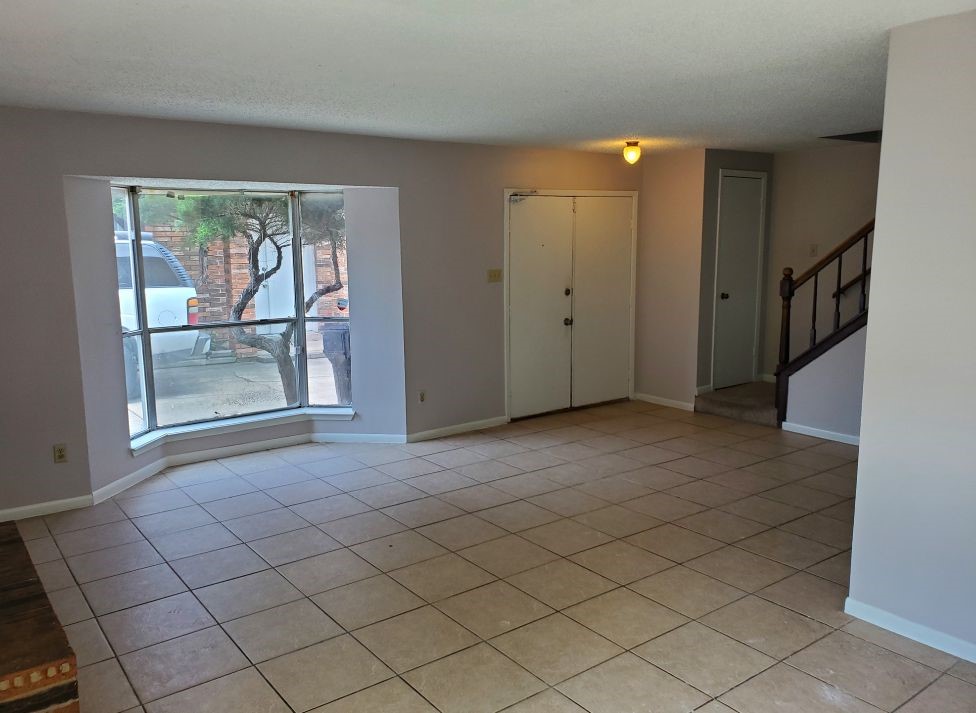 9201 Carousel Lane A Property Photo 7