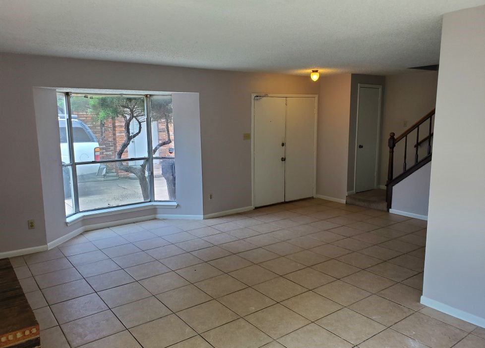 9201 Carousel Lane A Property Photo 15