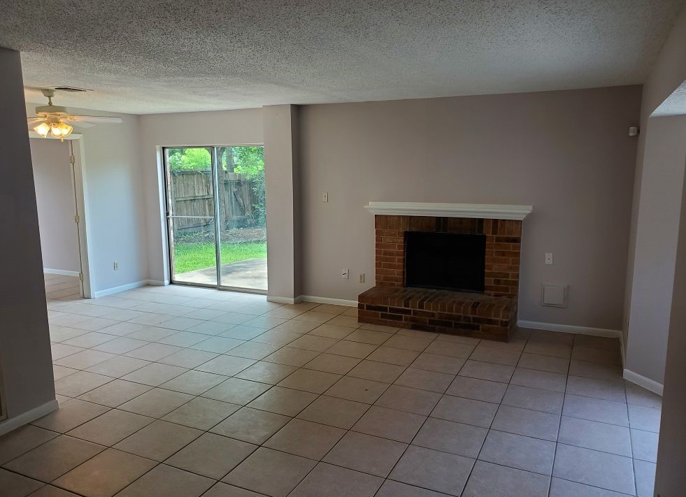 9201 Carousel Lane A Property Photo 17