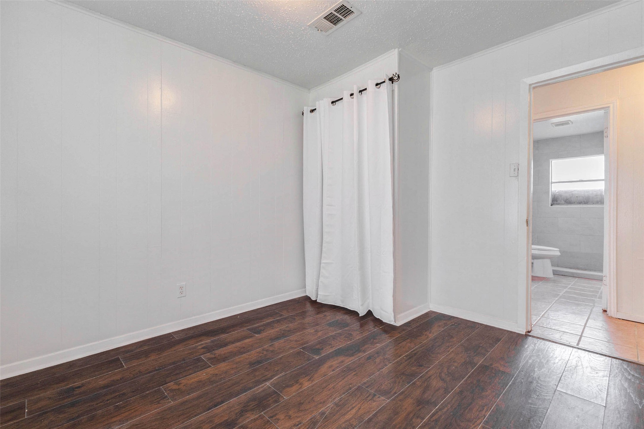 3513 Bloomfield Street Property Photo 8