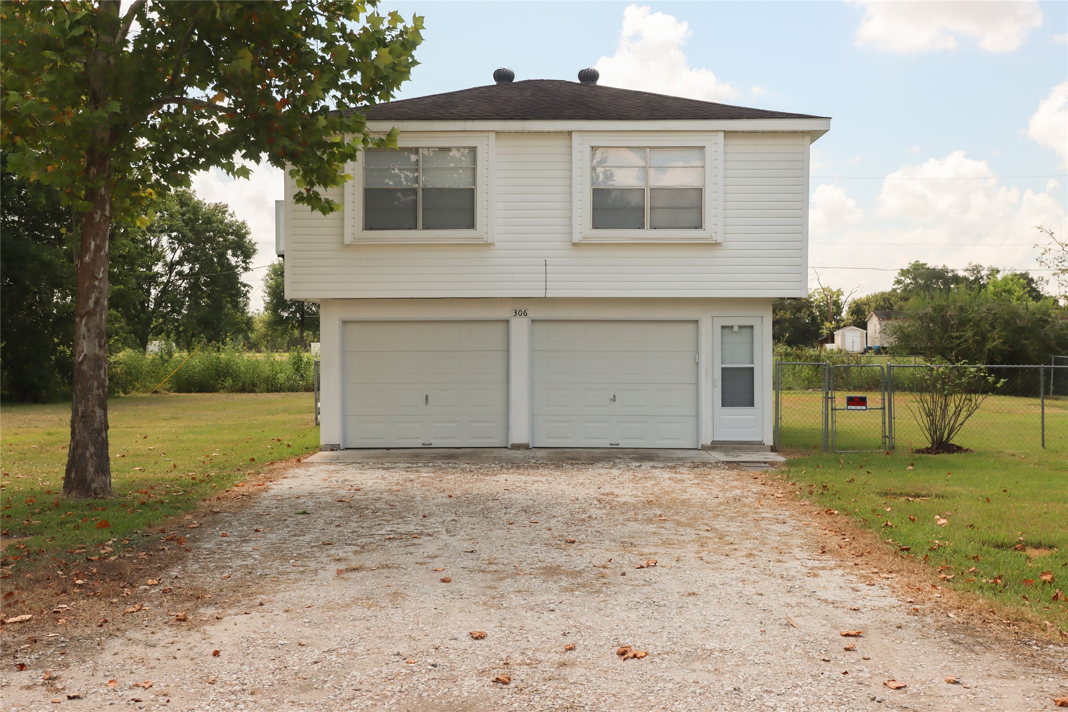 306 Virginia Drive Property Photo 1