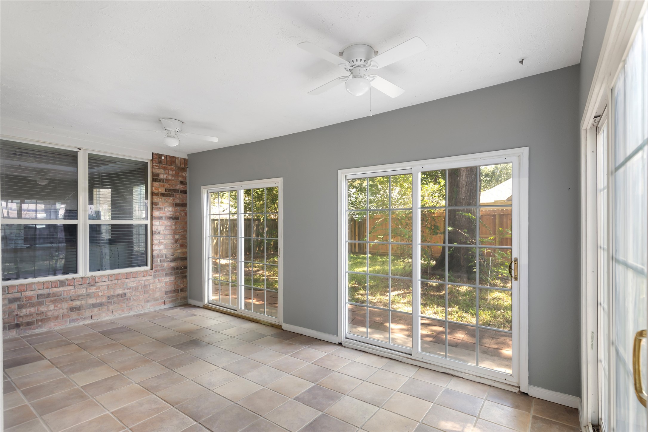 19102 Sprinters Drive Property Photo 5