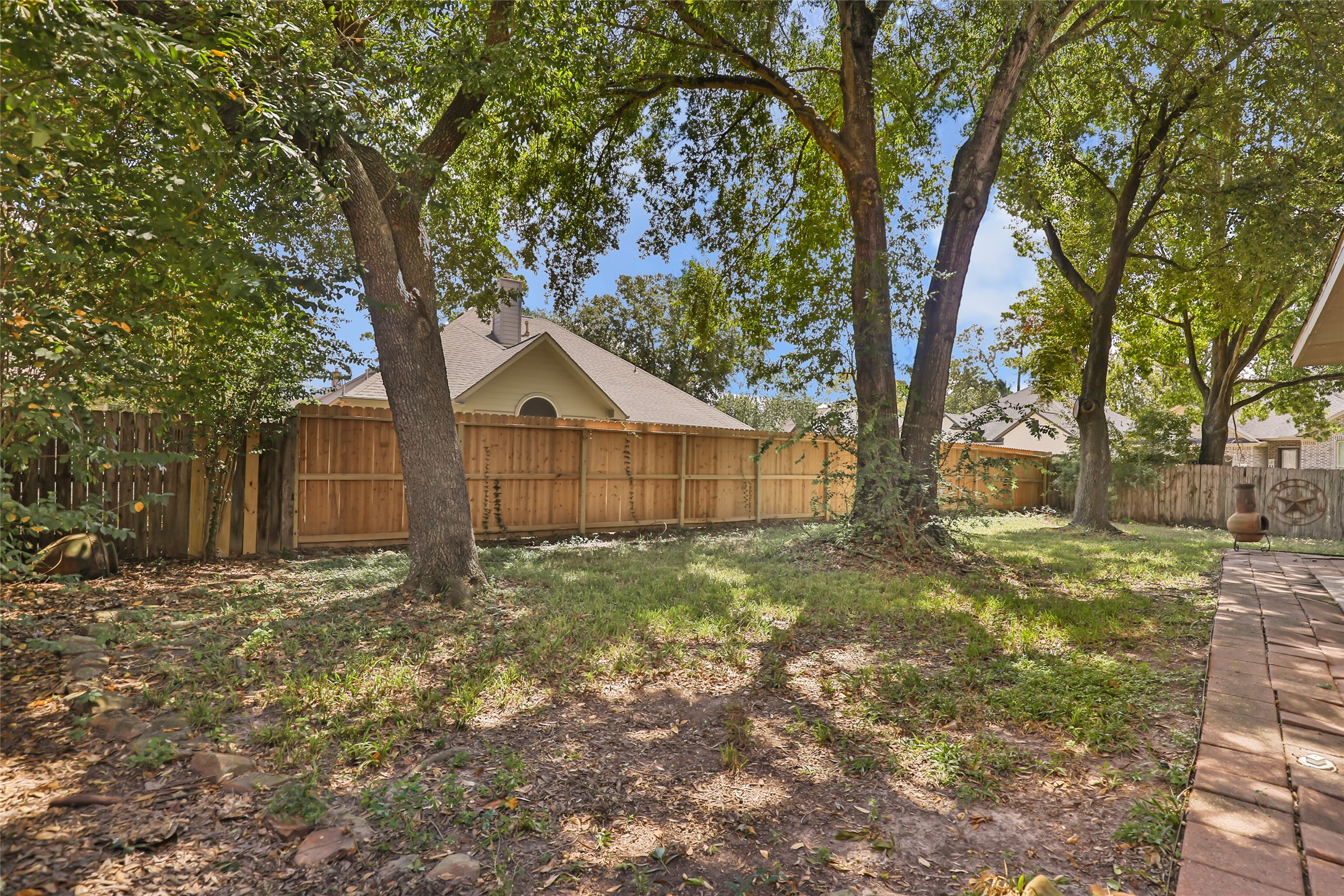 19102 Sprinters Drive Property Photo 11