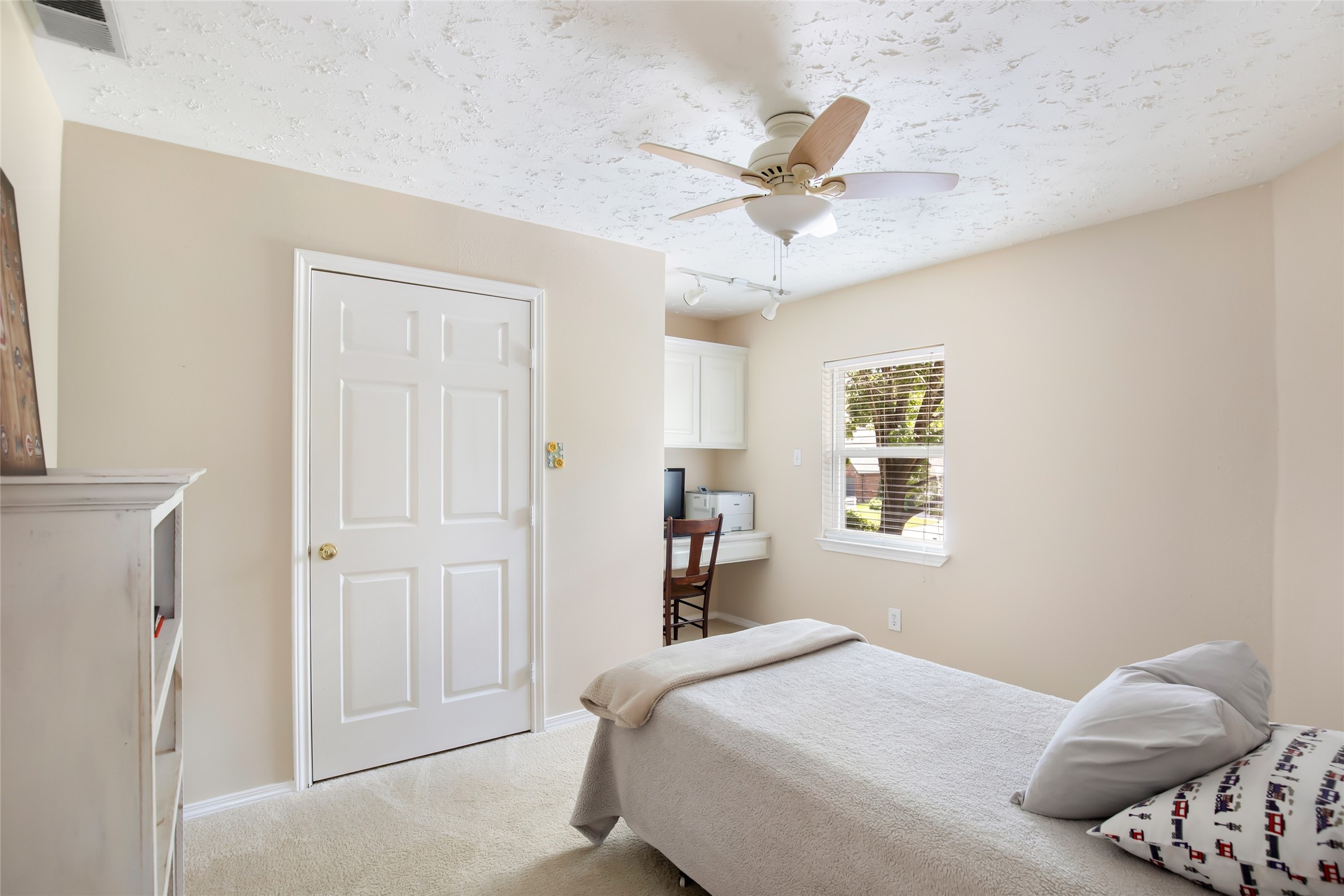 19102 Sprinters Drive Property Photo 36