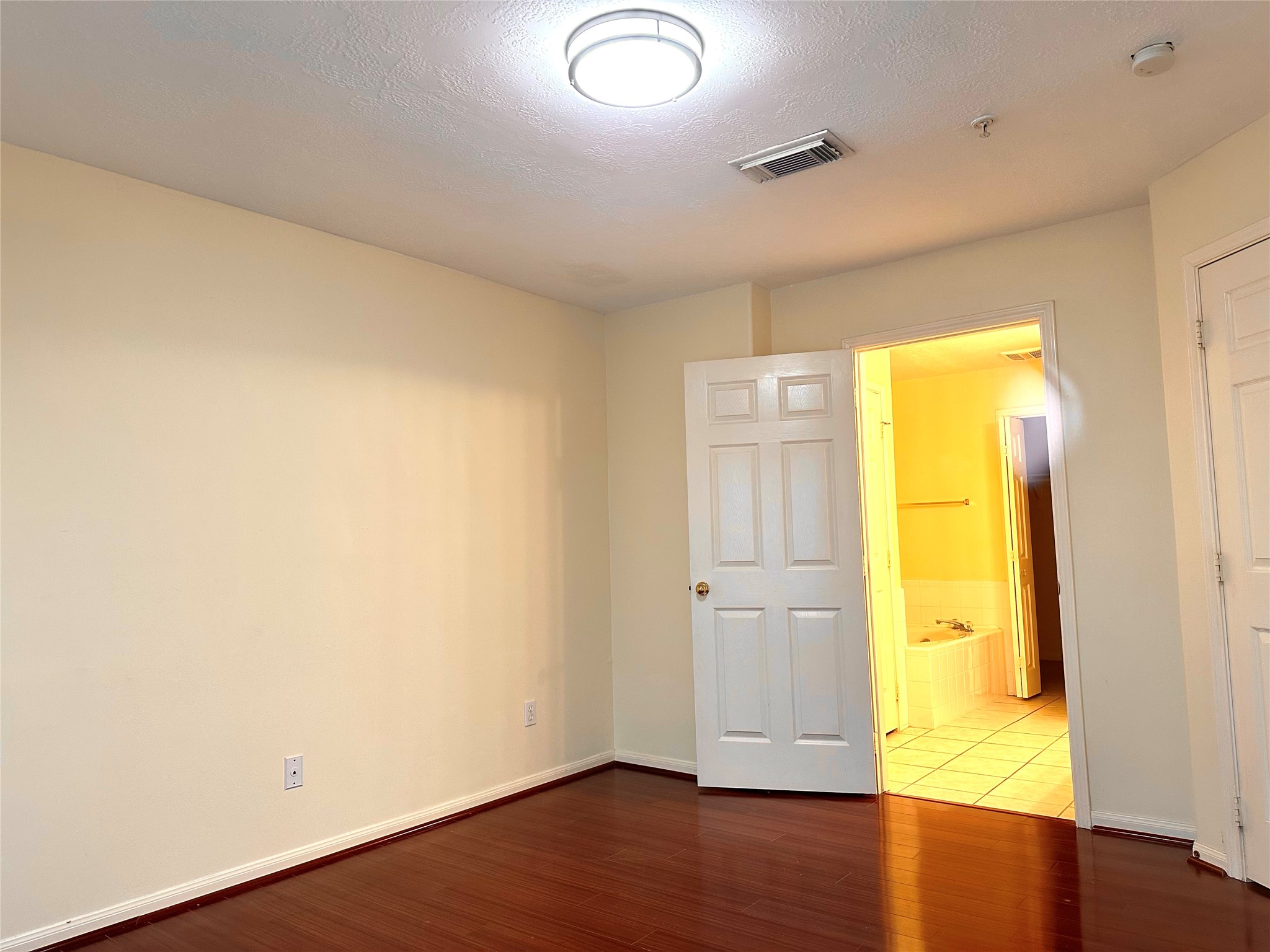 2710 Grants Lake Boulevard L7 Property Photo 16