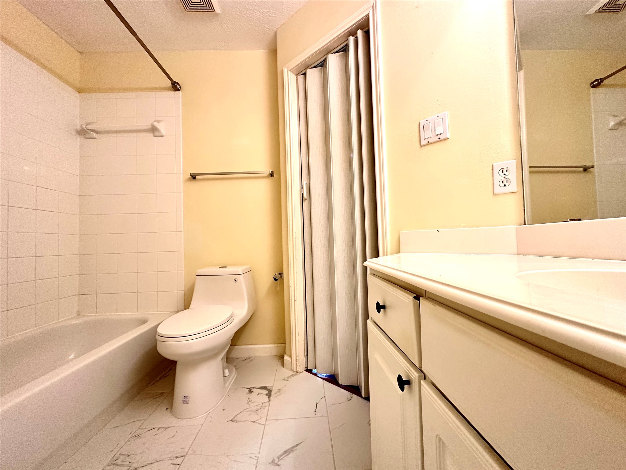 2710 Grants Lake Boulevard L7 Property Photo 19