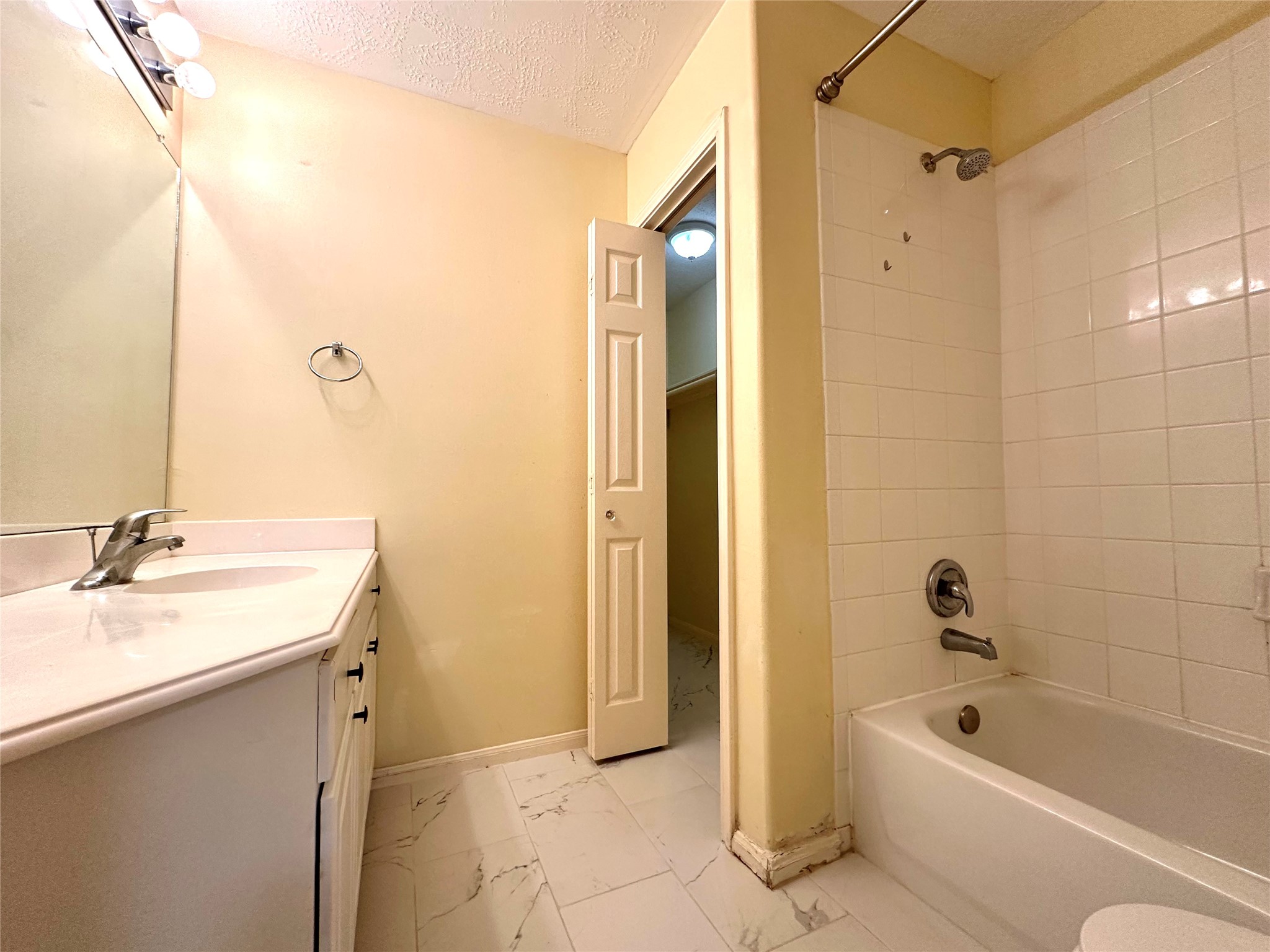 2710 Grants Lake Boulevard L7 Property Photo 20