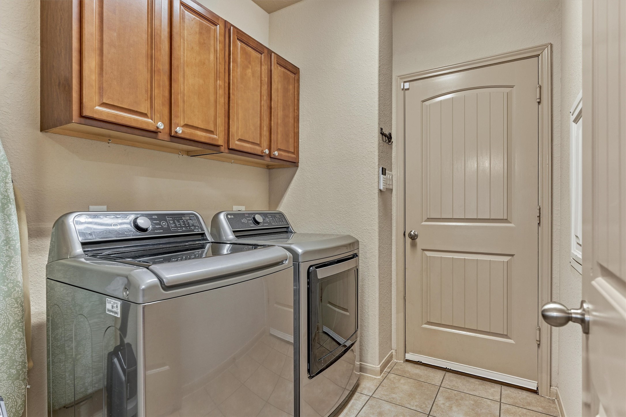 8707 Auburn Mane Drive Property Photo 28