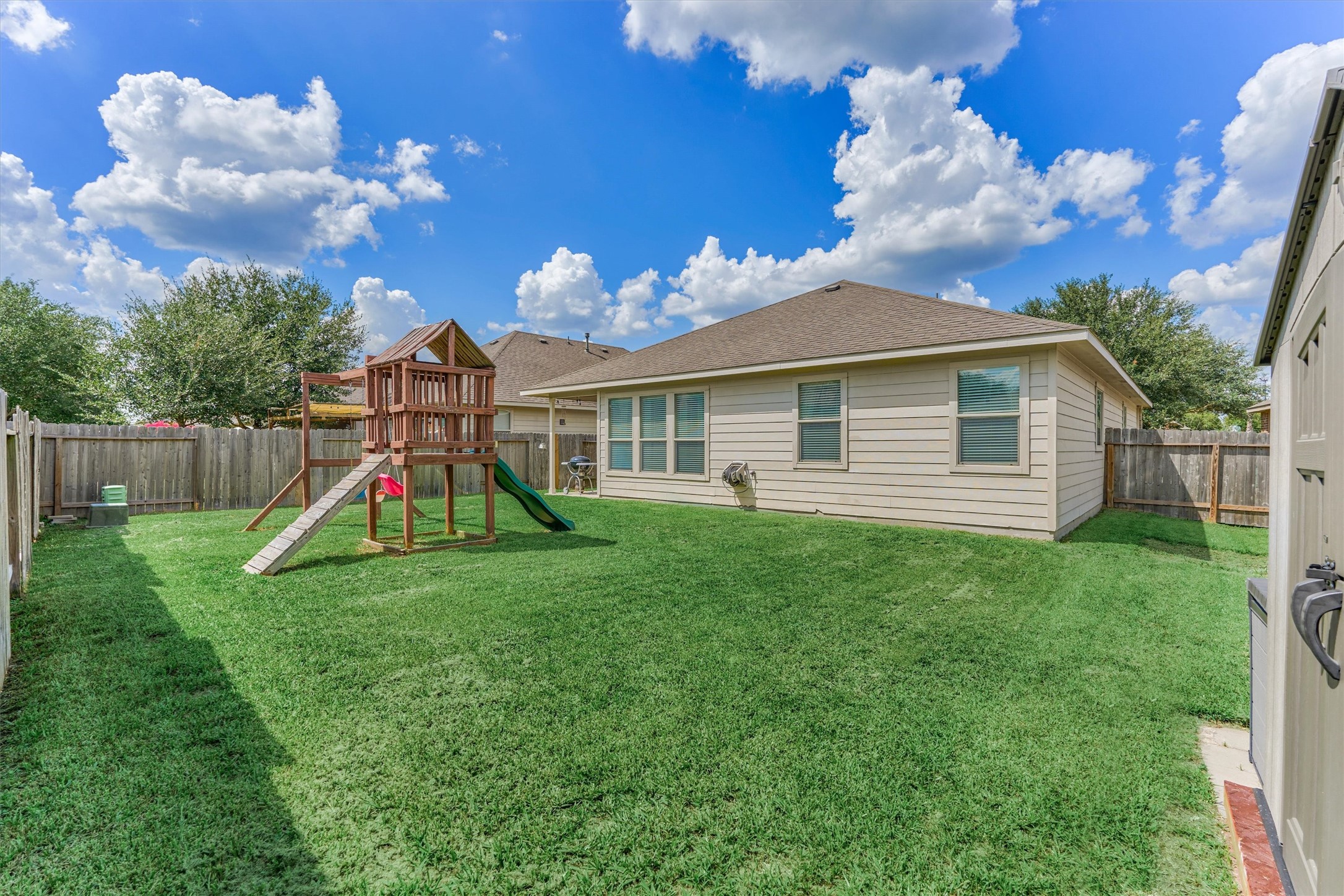 8707 Auburn Mane Drive Property Photo 38