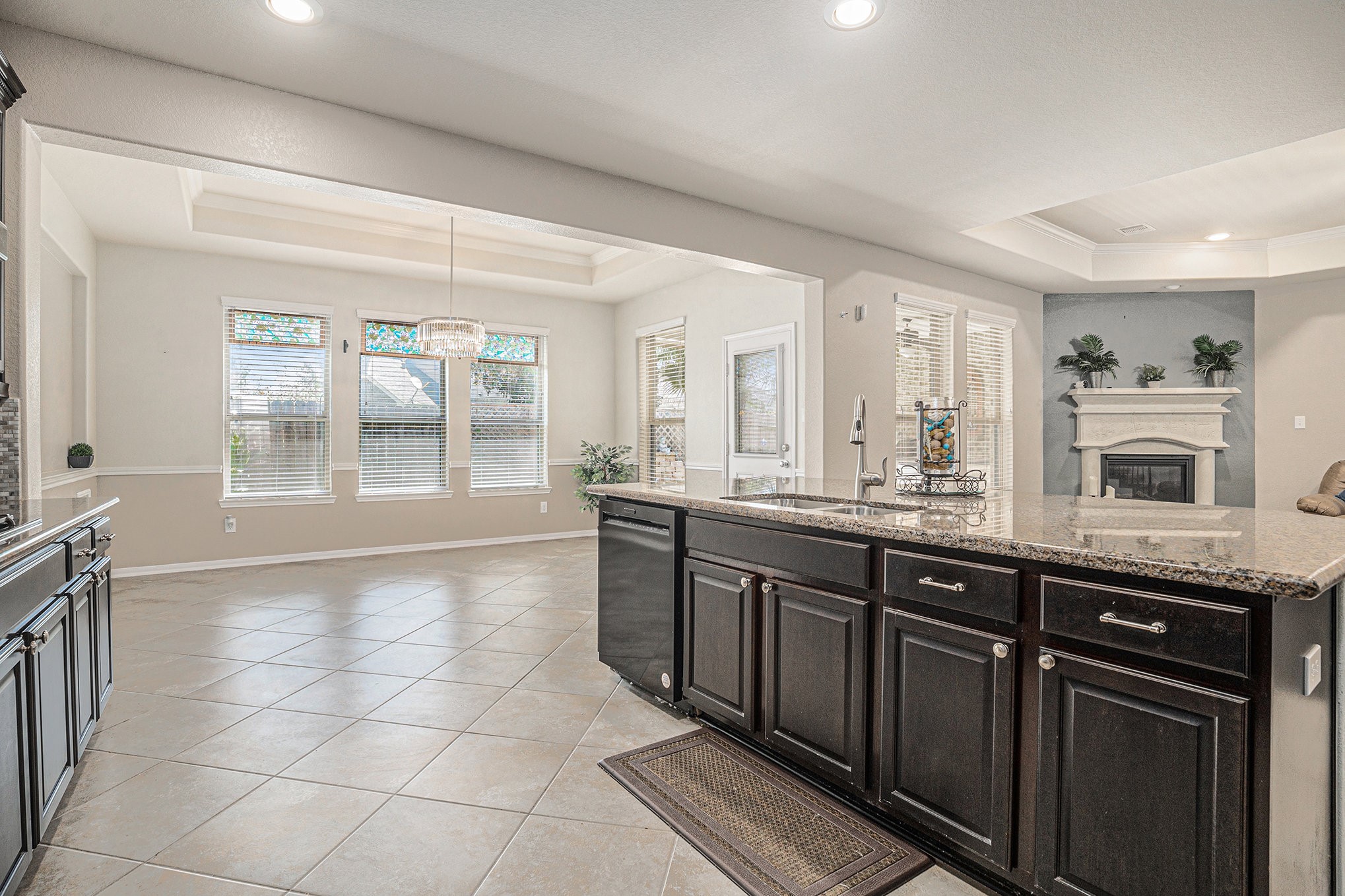 2228 Flower Croft Lane Property Photo 9