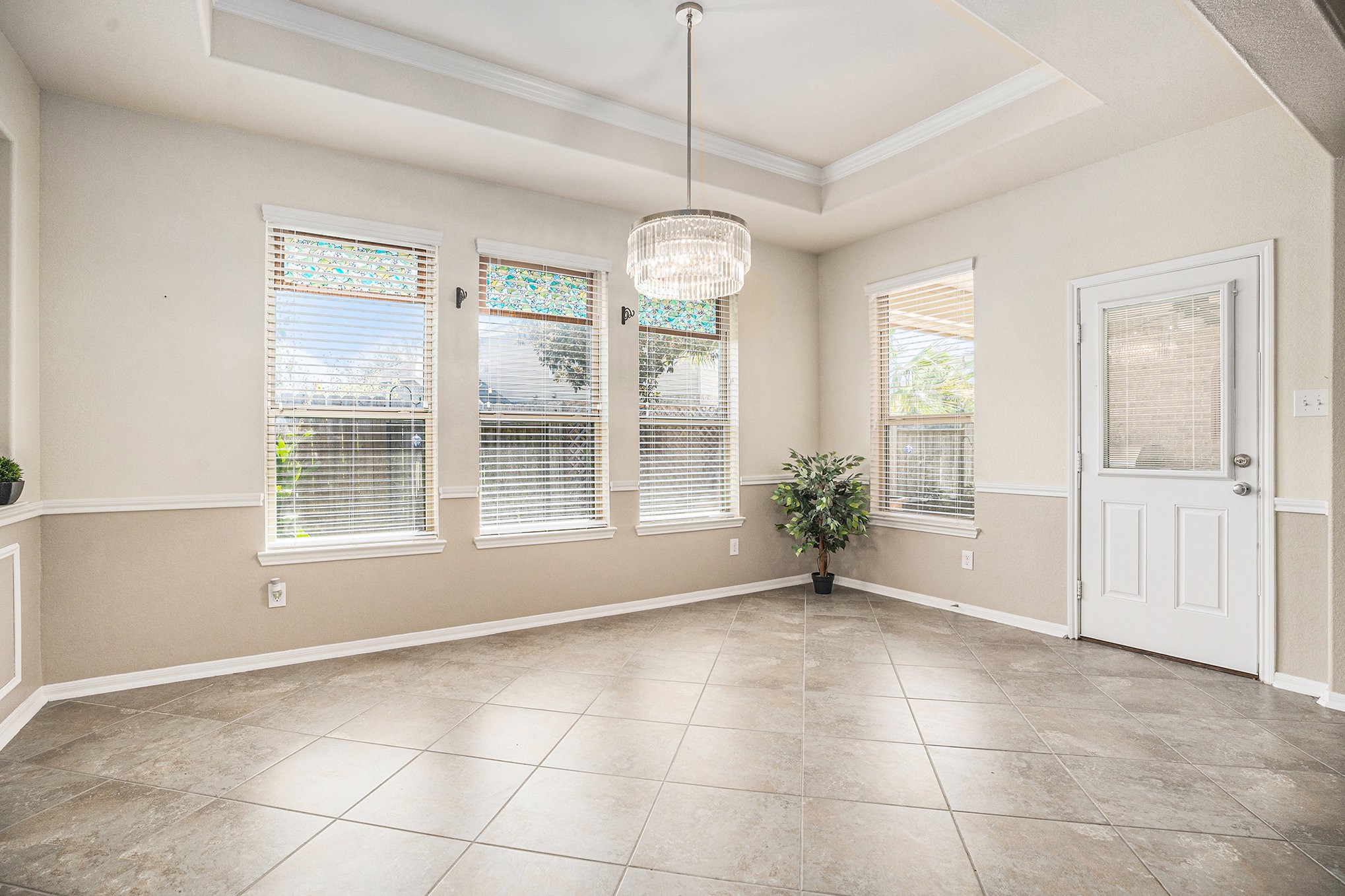 2228 Flower Croft Lane Property Photo 10