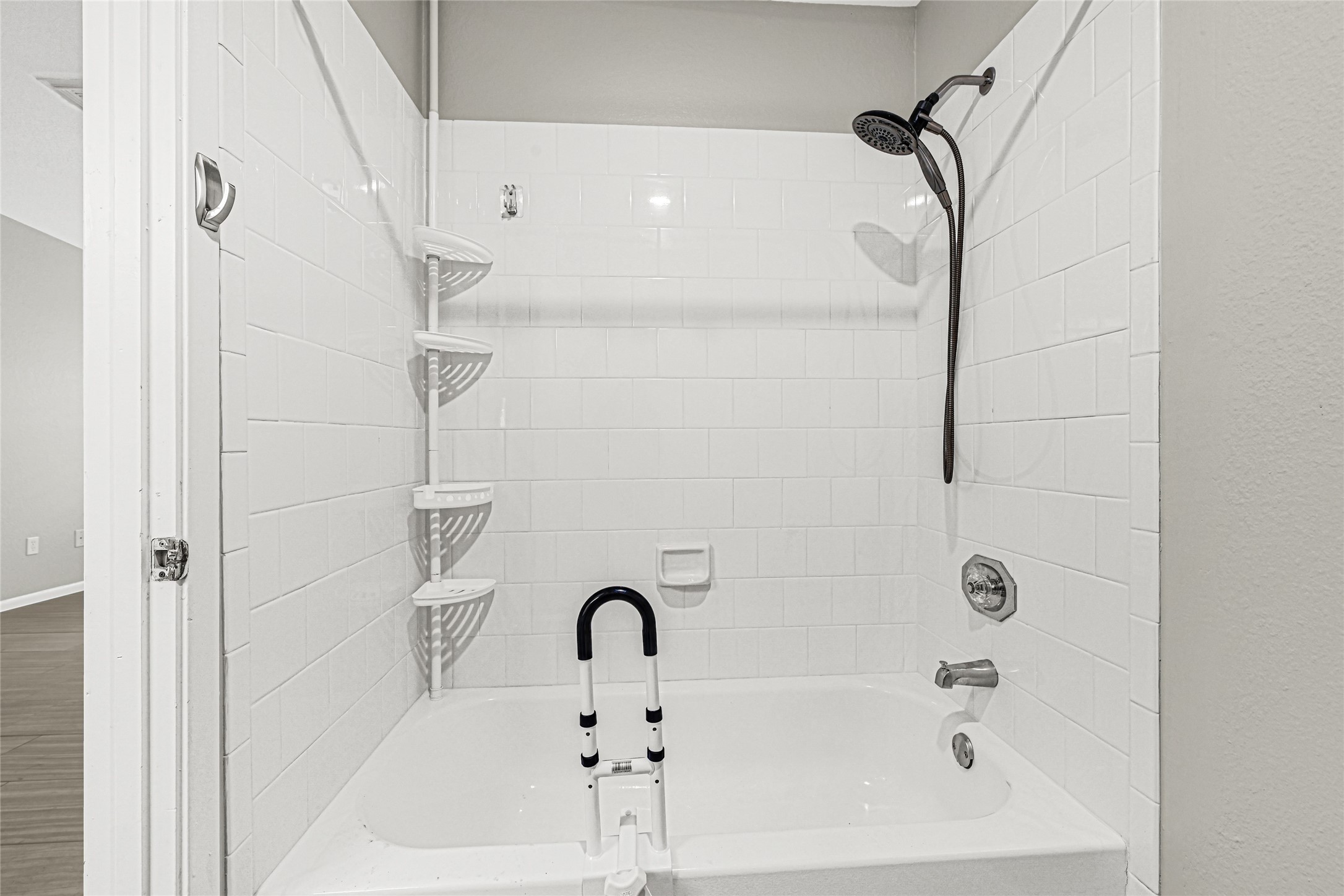 14020 Schroeder Road 126 Property Photo 15