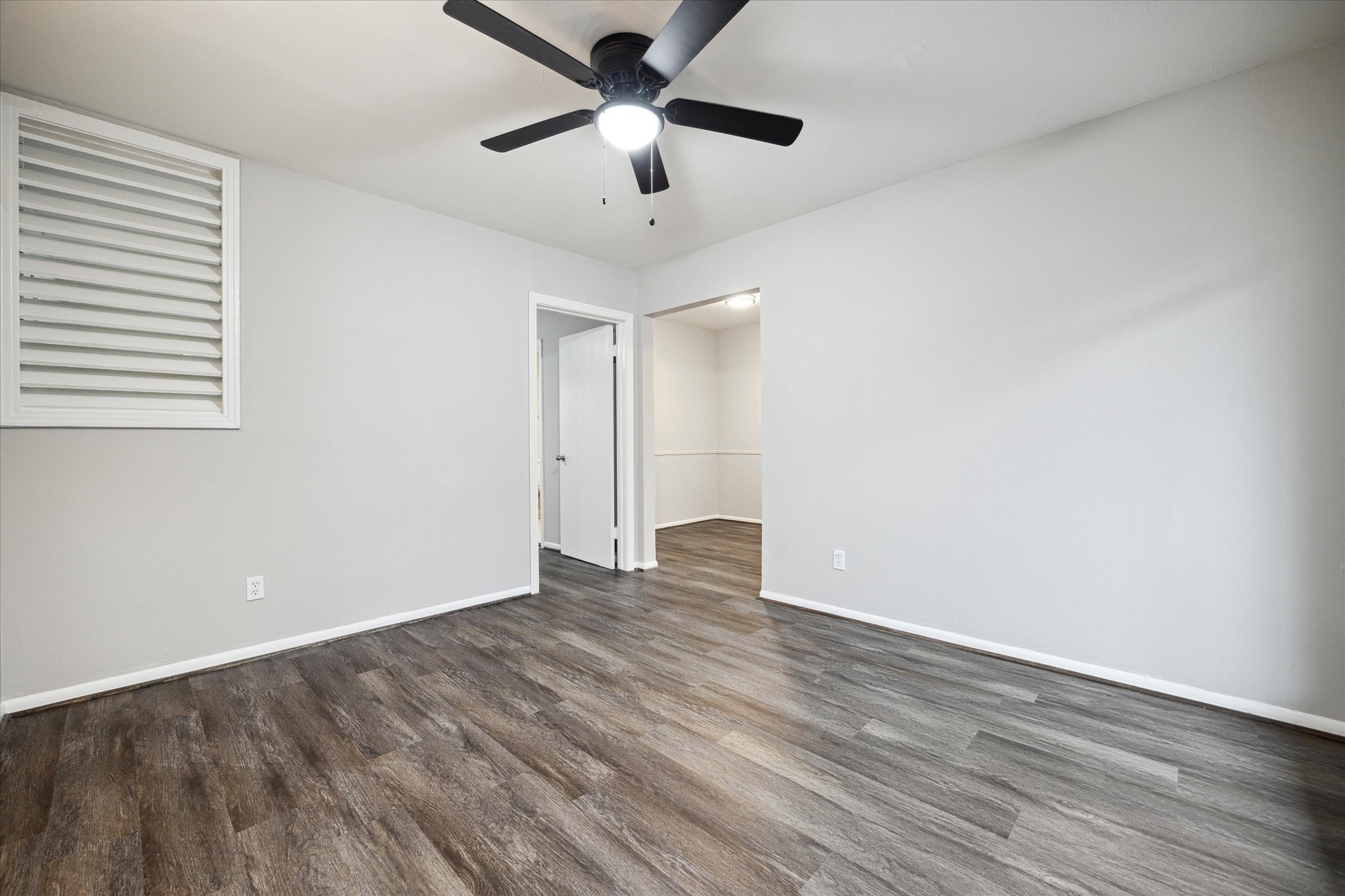 2202 Park Street 14 Property Photo 4