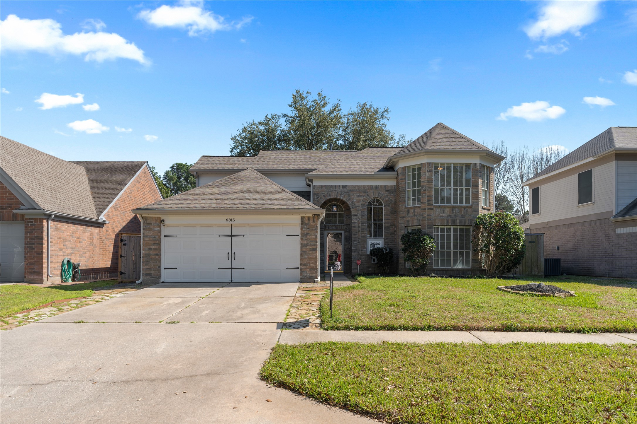 8815 Driftstone Drive Property Photo 1