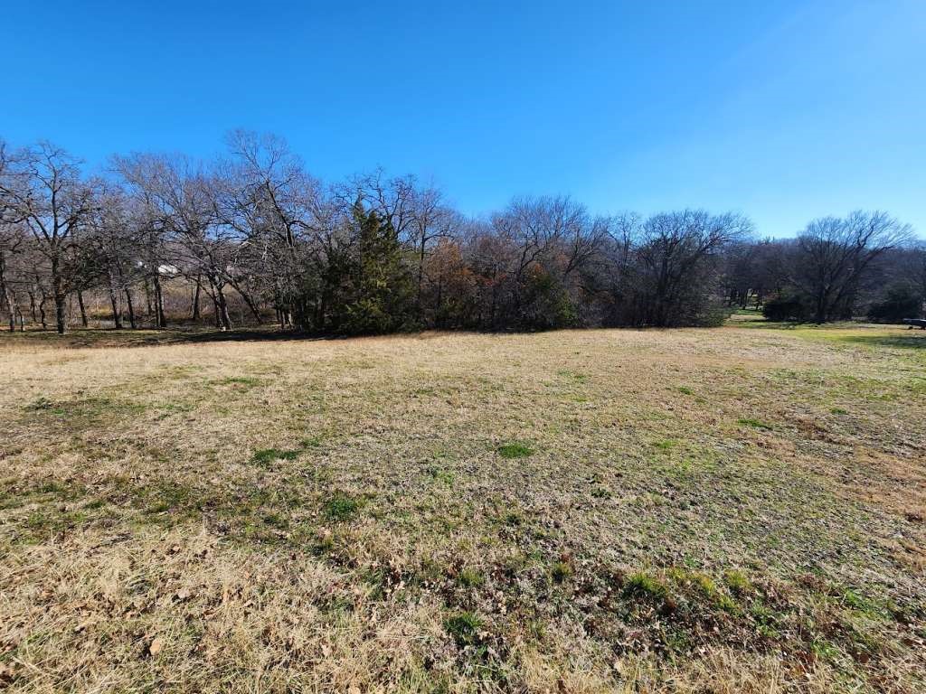 289 Chambers Drive Property Photo 2