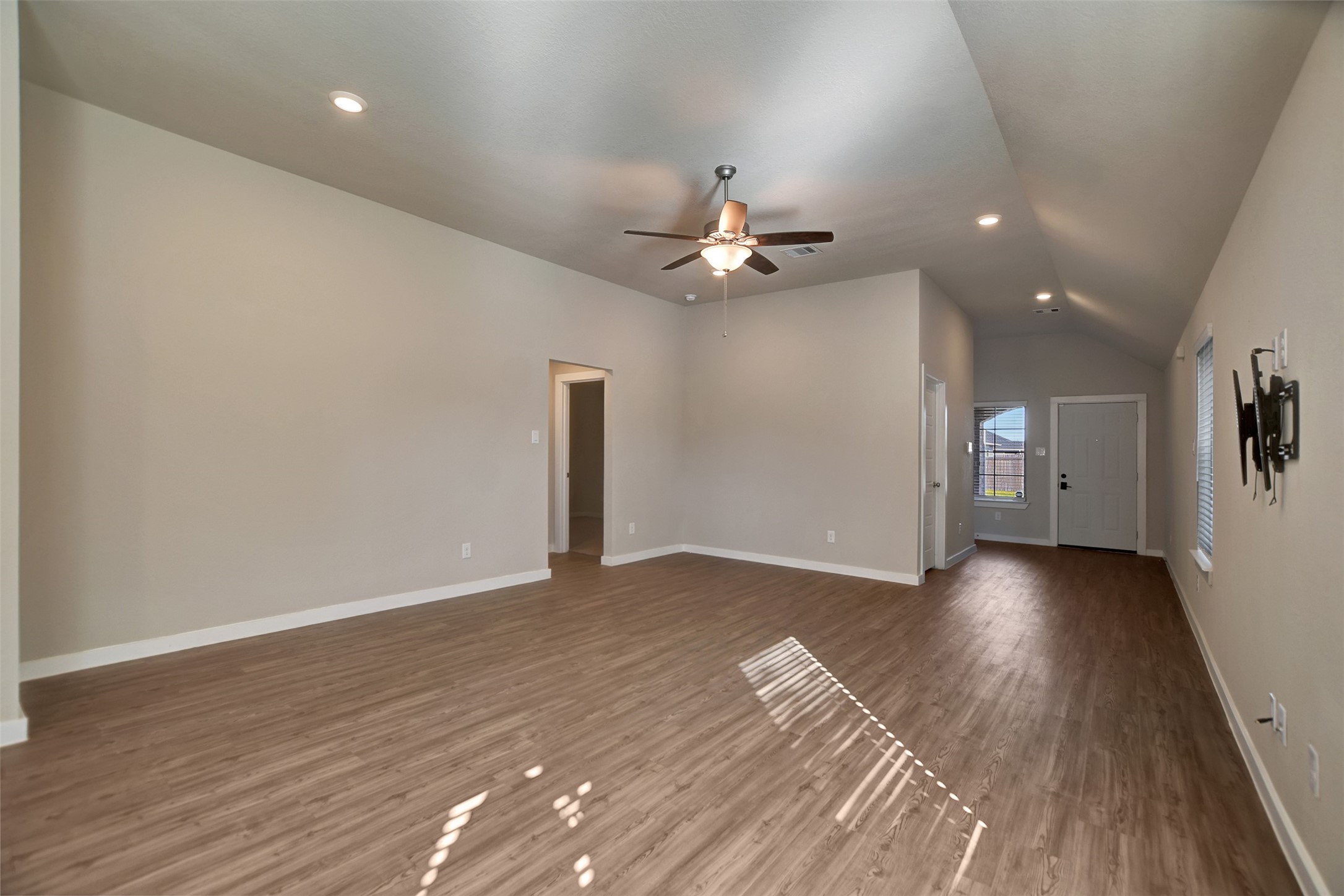 6419 Purple Wreath Way Property Photo 9