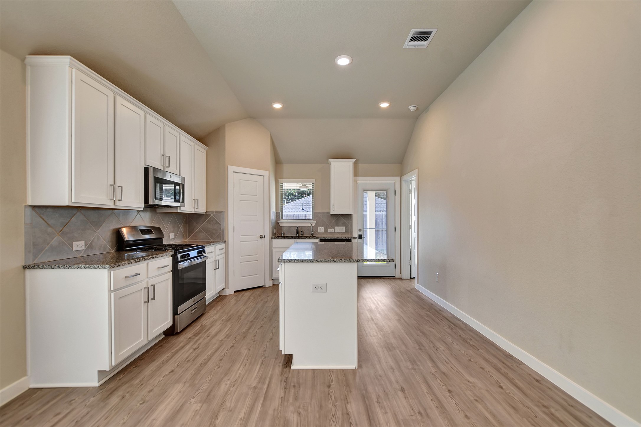 6419 Purple Wreath Way Property Photo 12