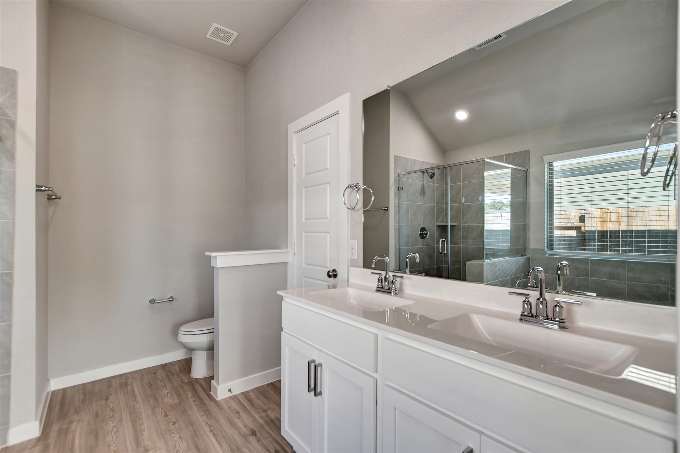 6419 Purple Wreath Way Property Photo 23