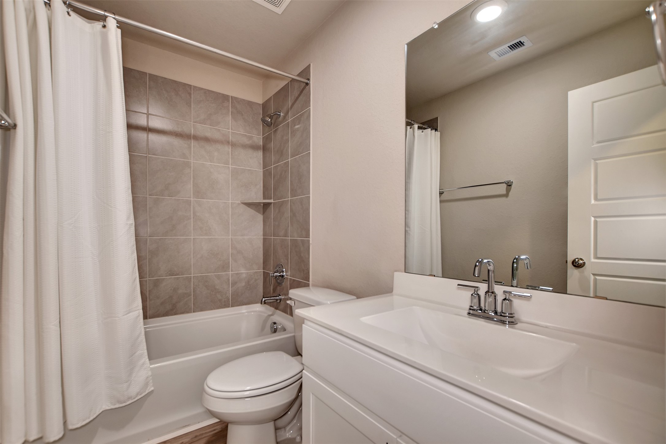 6419 Purple Wreath Way Property Photo 27