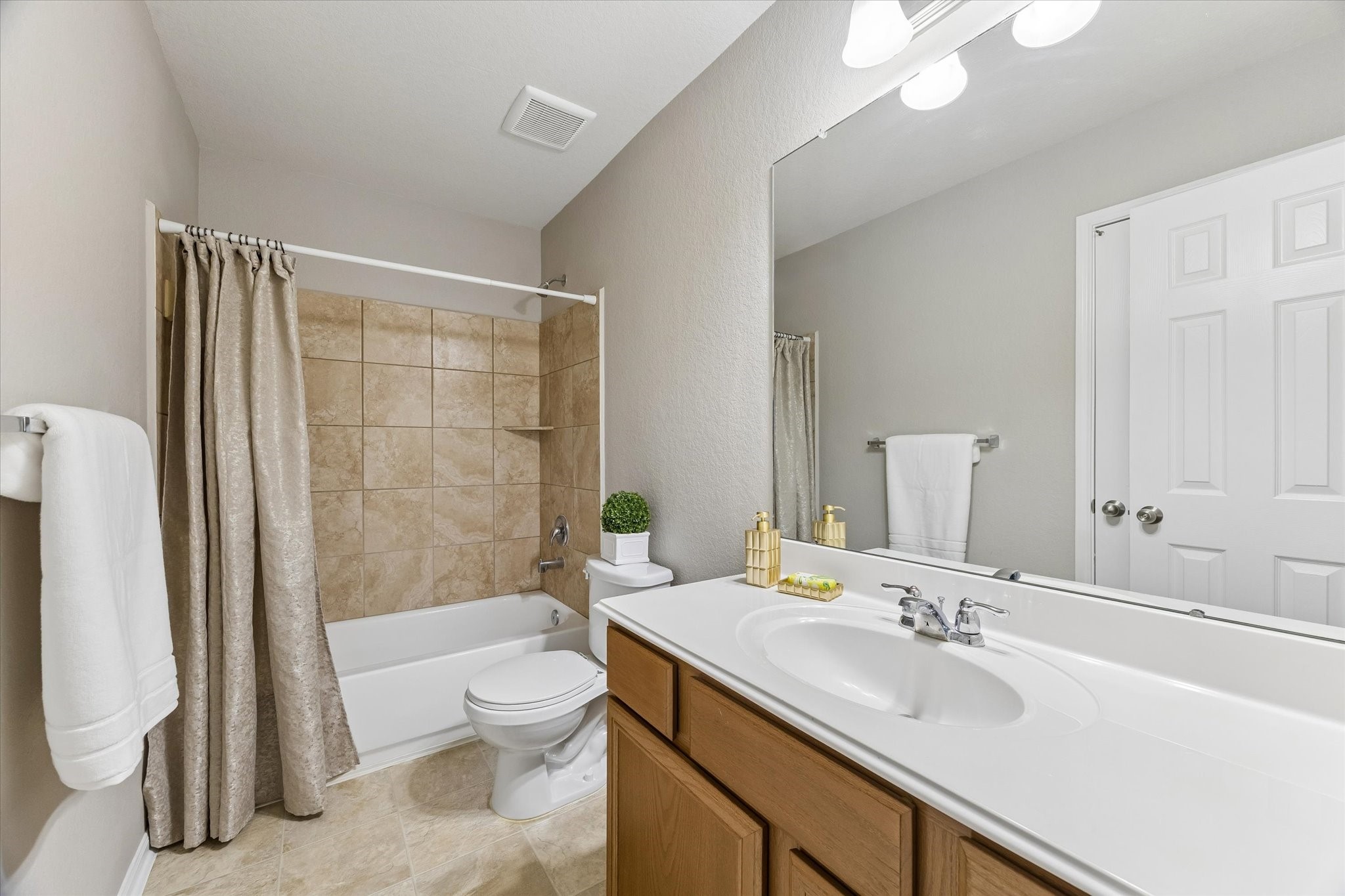 9966 Chimney Swift Lane Property Photo 17