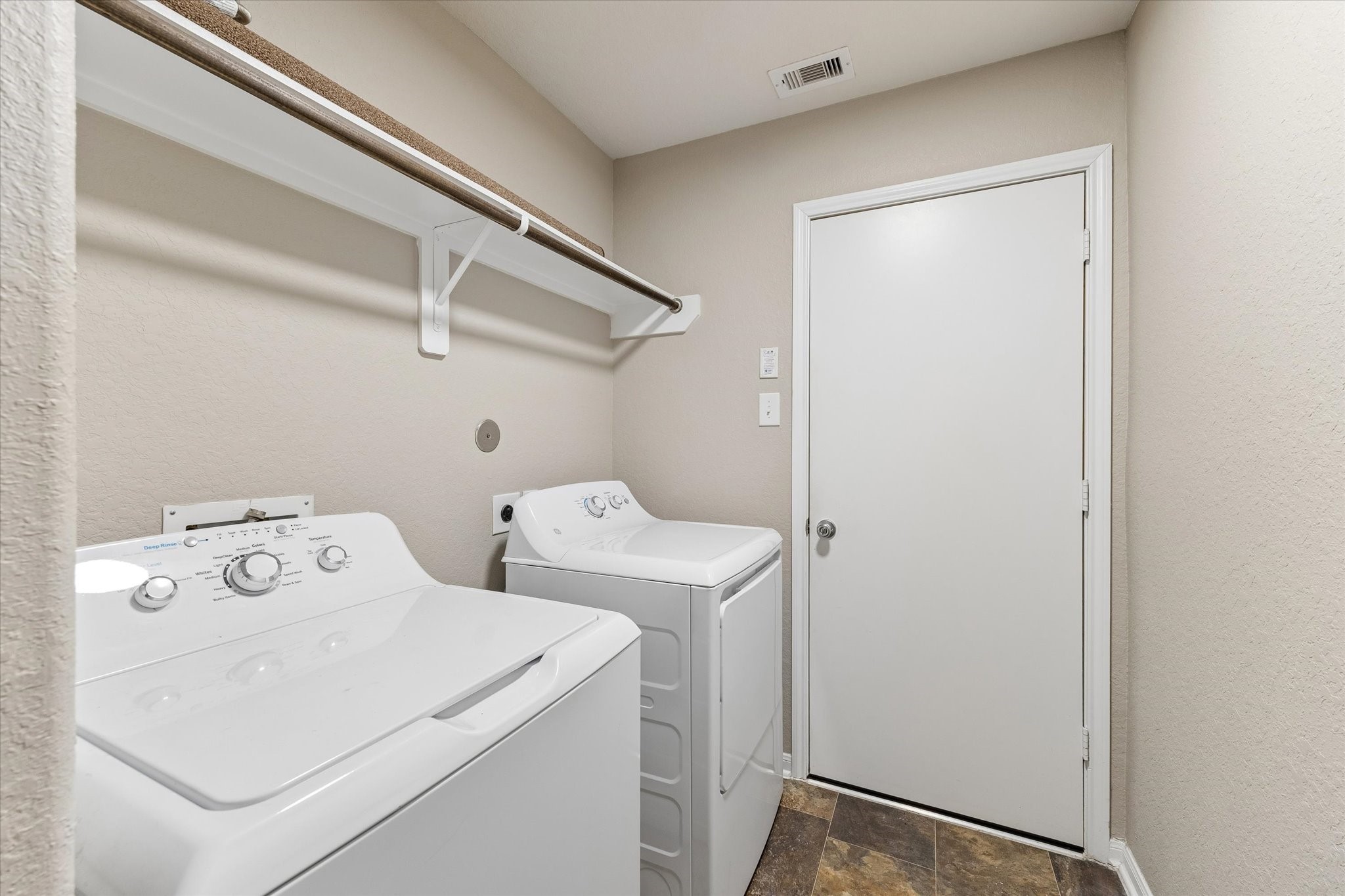 9966 Chimney Swift Lane Property Photo 18