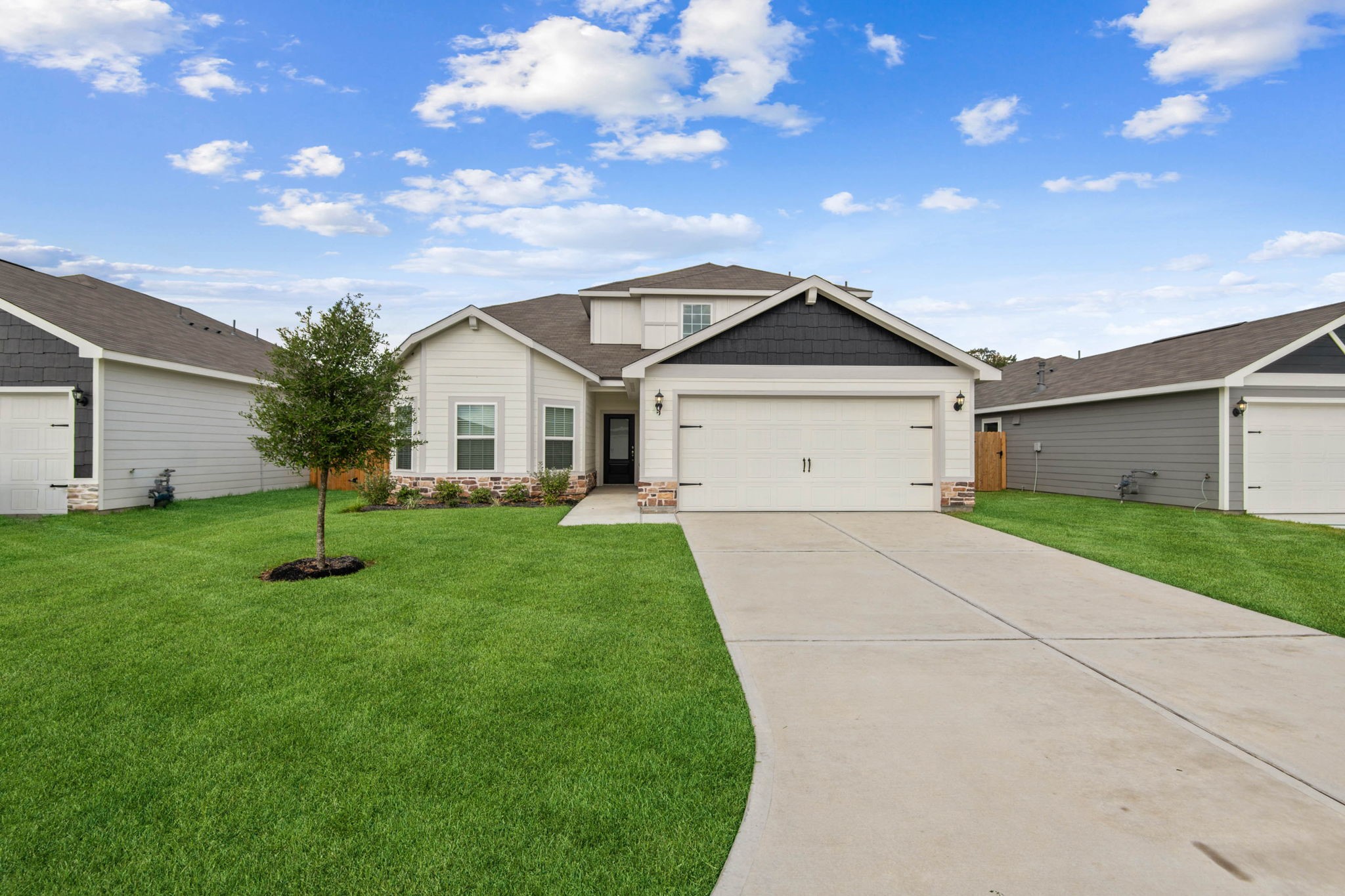 25522 Blooming Hazel Drive Property Photo 1