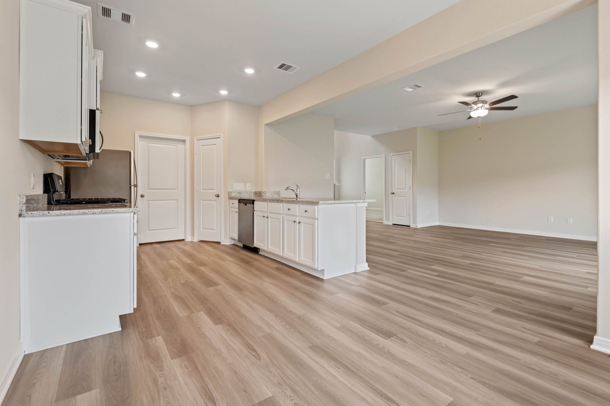 25522 Blooming Hazel Drive Property Photo 6