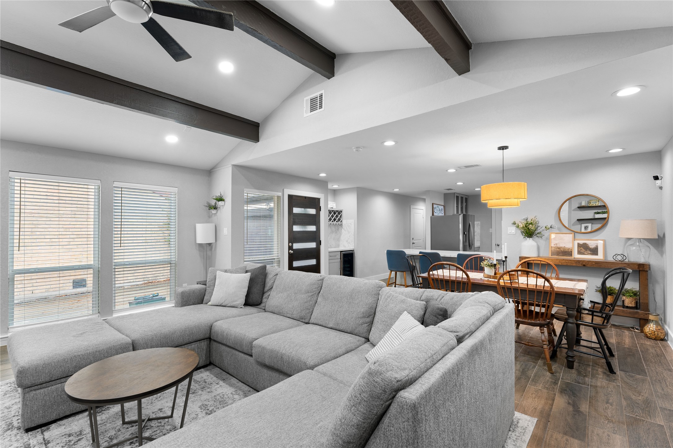 11207 Wood Lodge Drive Property Photo 6