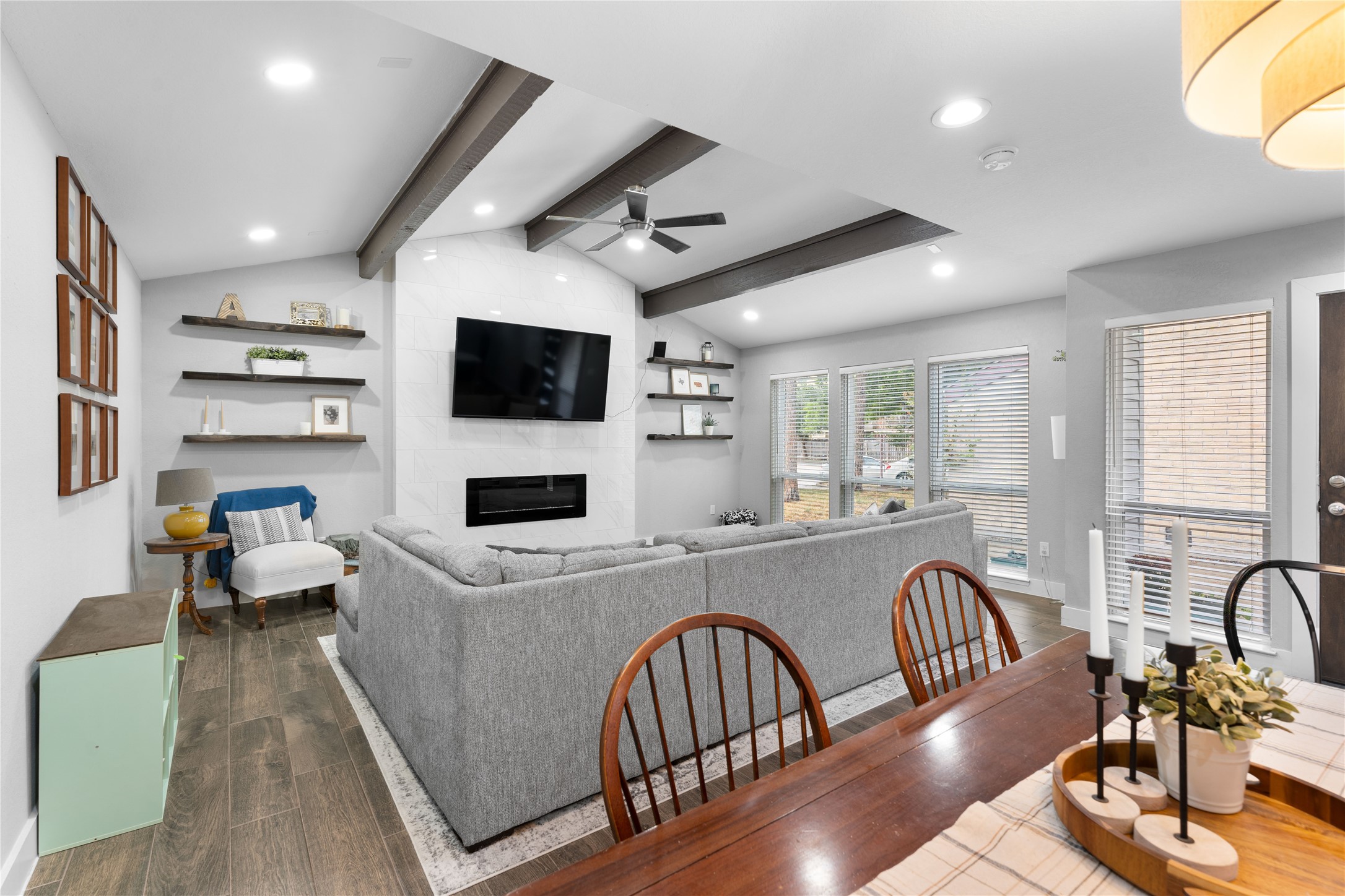 11207 Wood Lodge Drive Property Photo 13