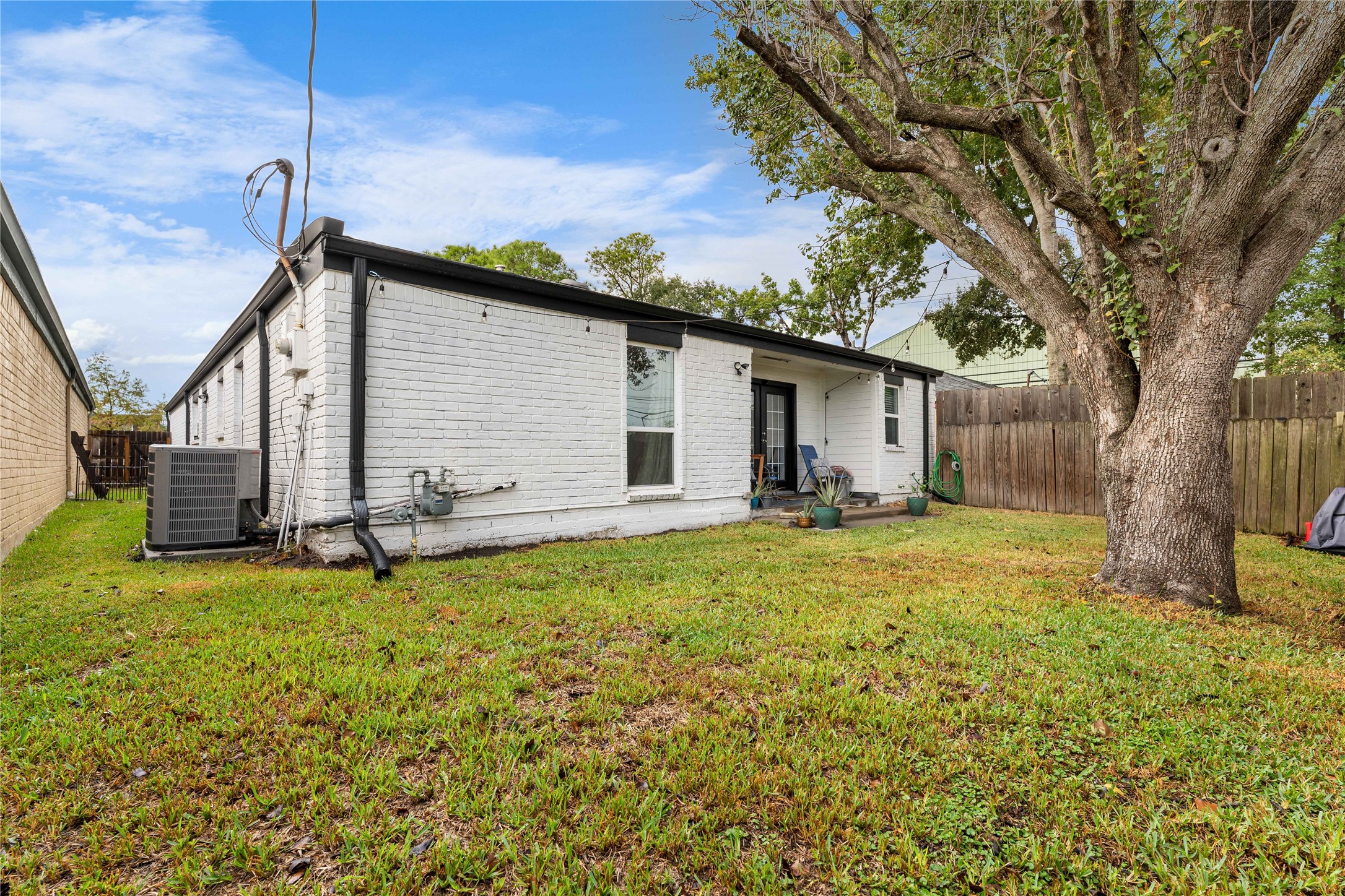 11207 Wood Lodge Drive Property Photo 26