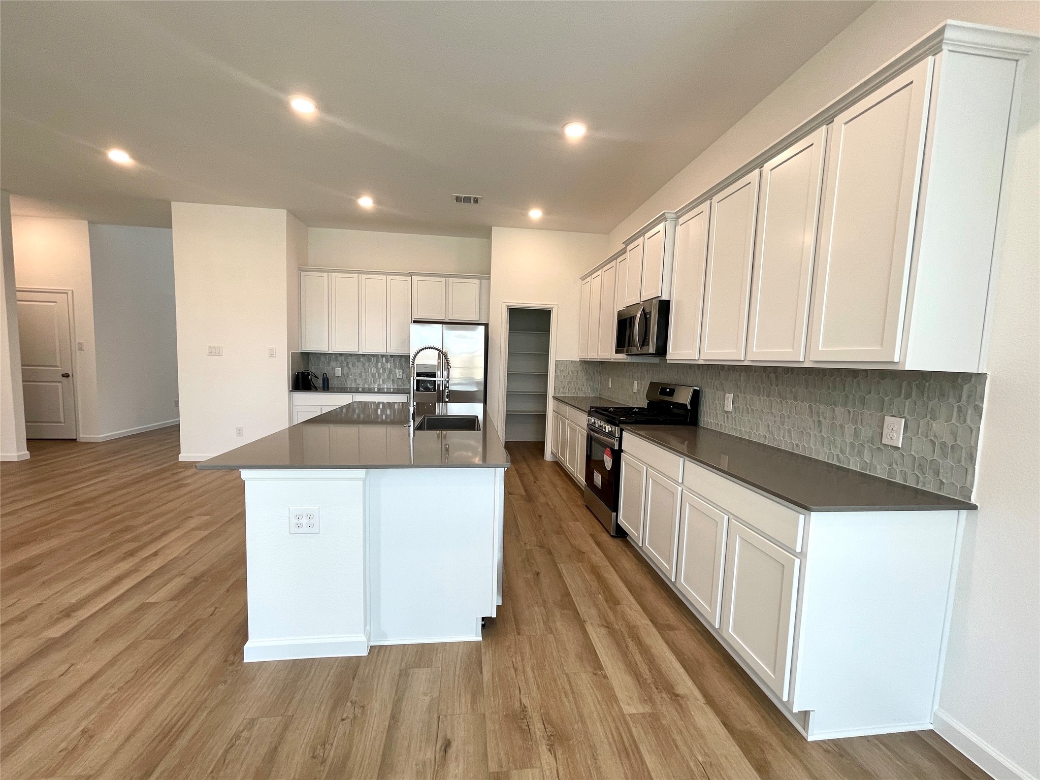 3615 Forest River Drive Property Photo 16