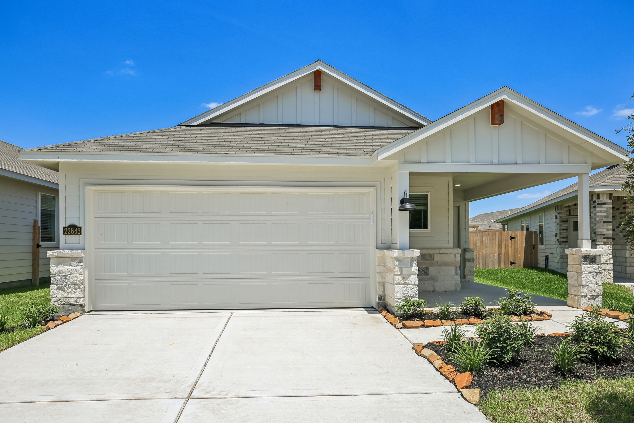 22643 Ellis Way Lane Property Photo 1