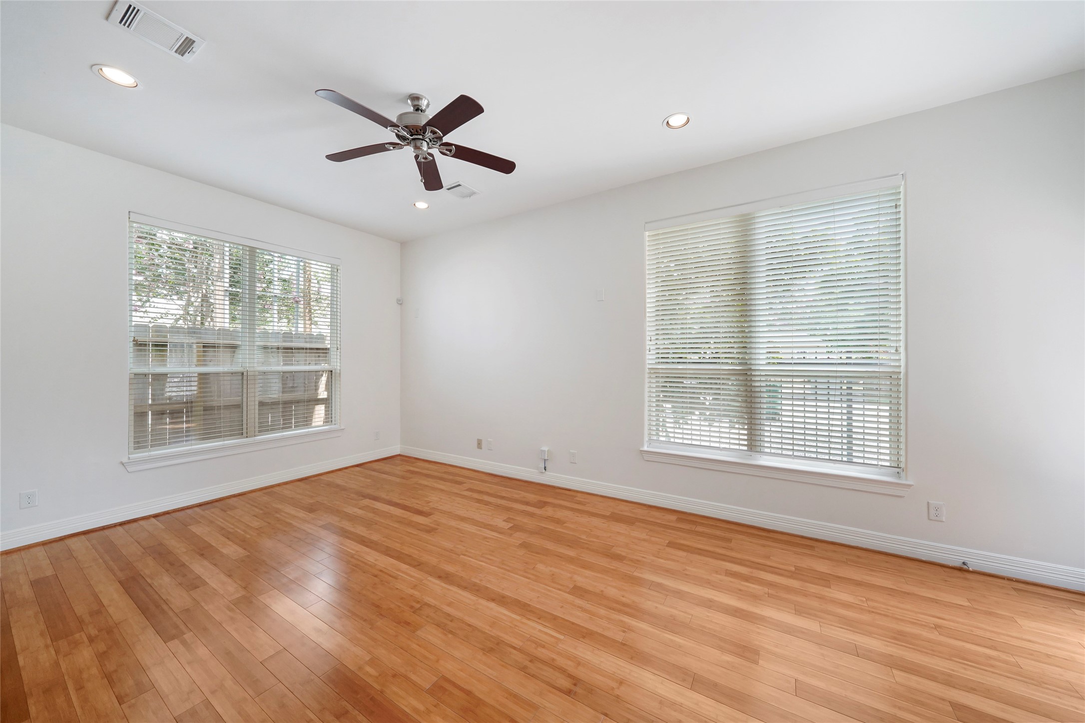 724 Link Road Property Photo 5