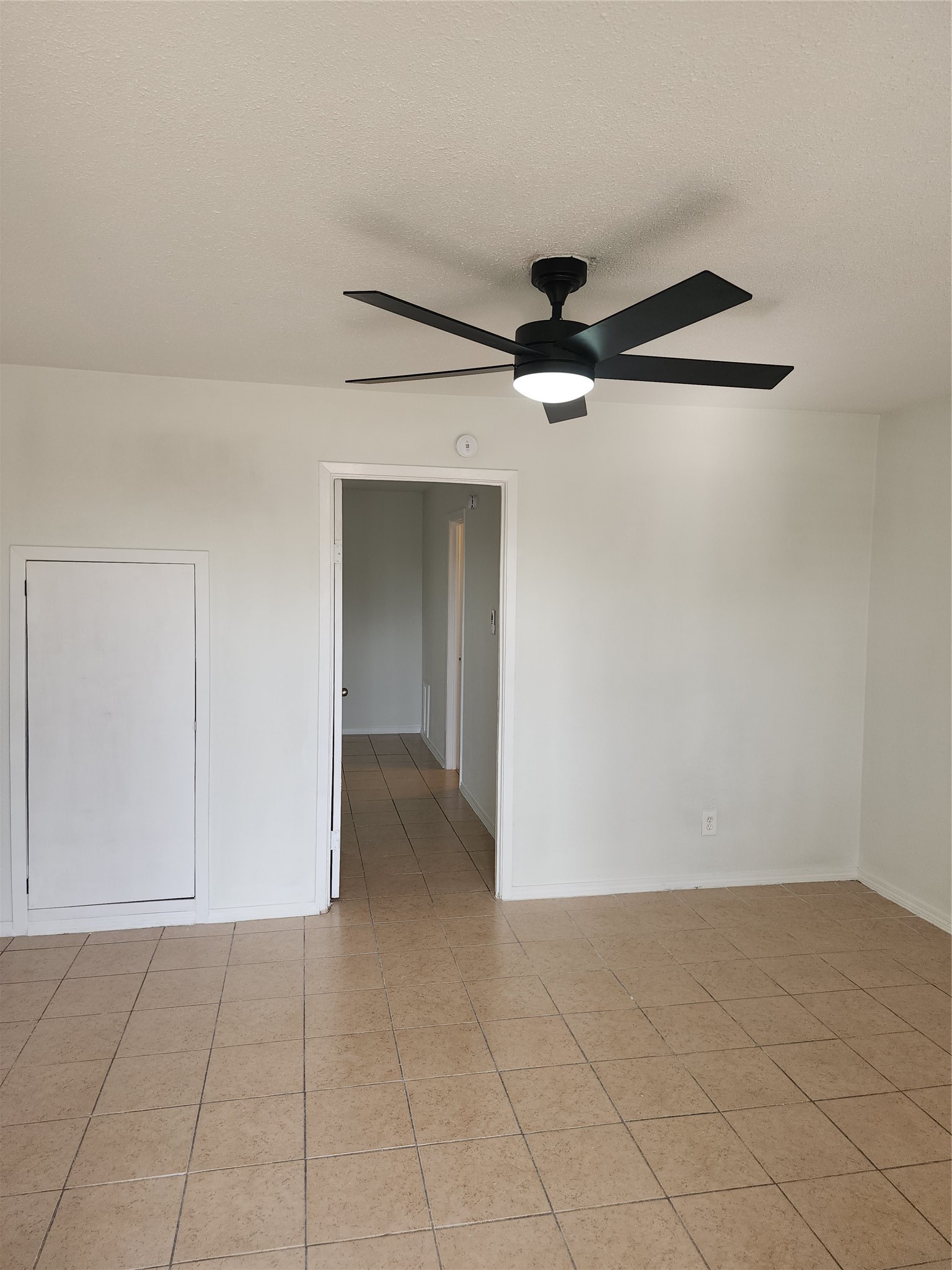 14033 Garber Lane 3 Property Photo 4
