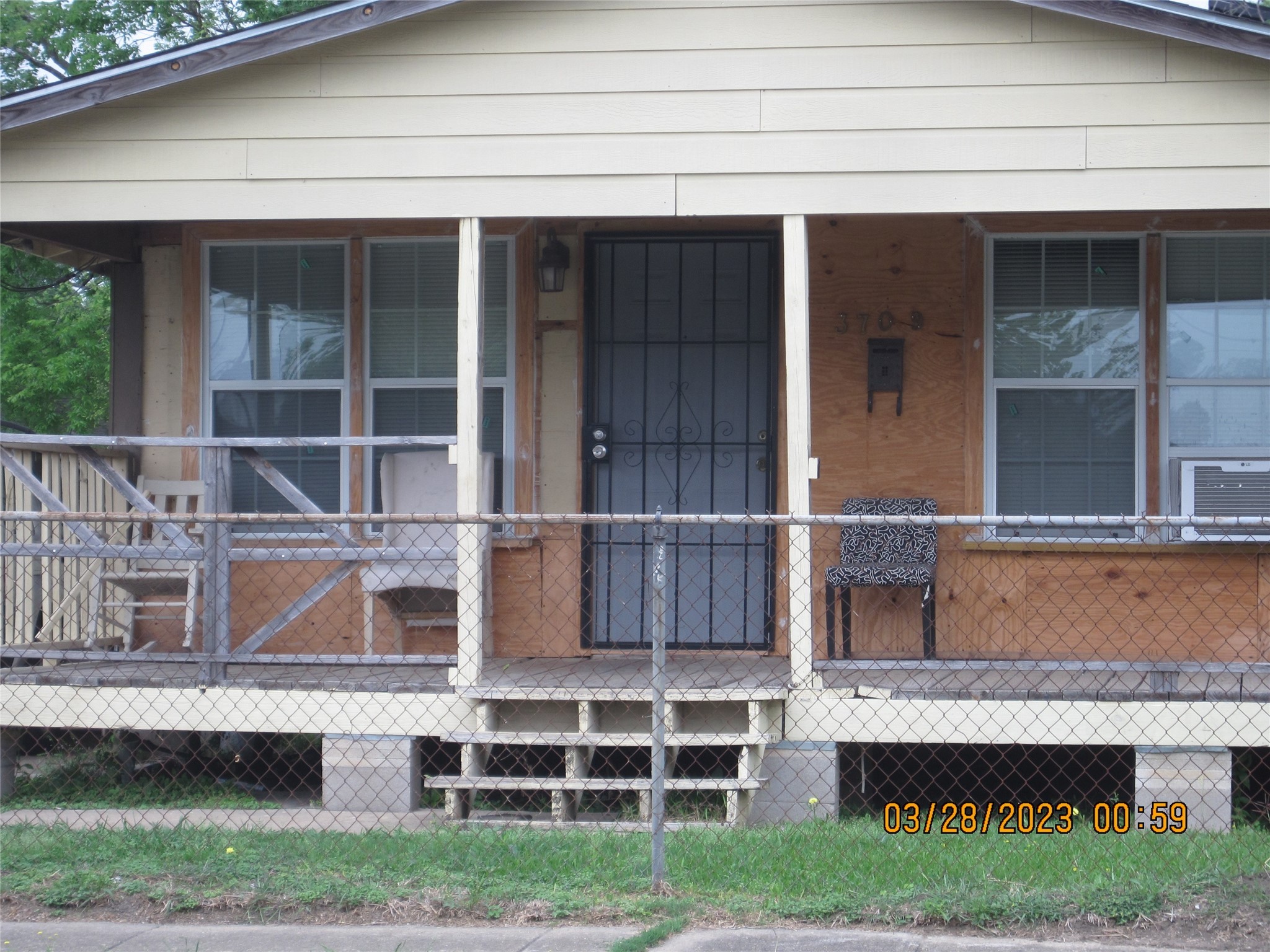 0 Mainer Property Photo 7