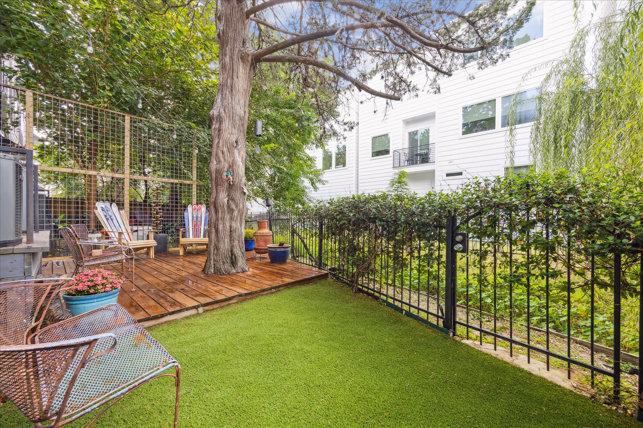 1230 W 25th Street B Property Photo 1