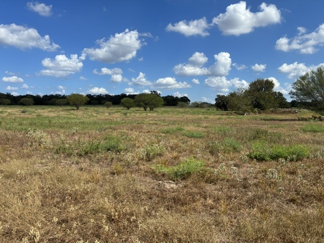 00 Cr 121 Property Photo 3