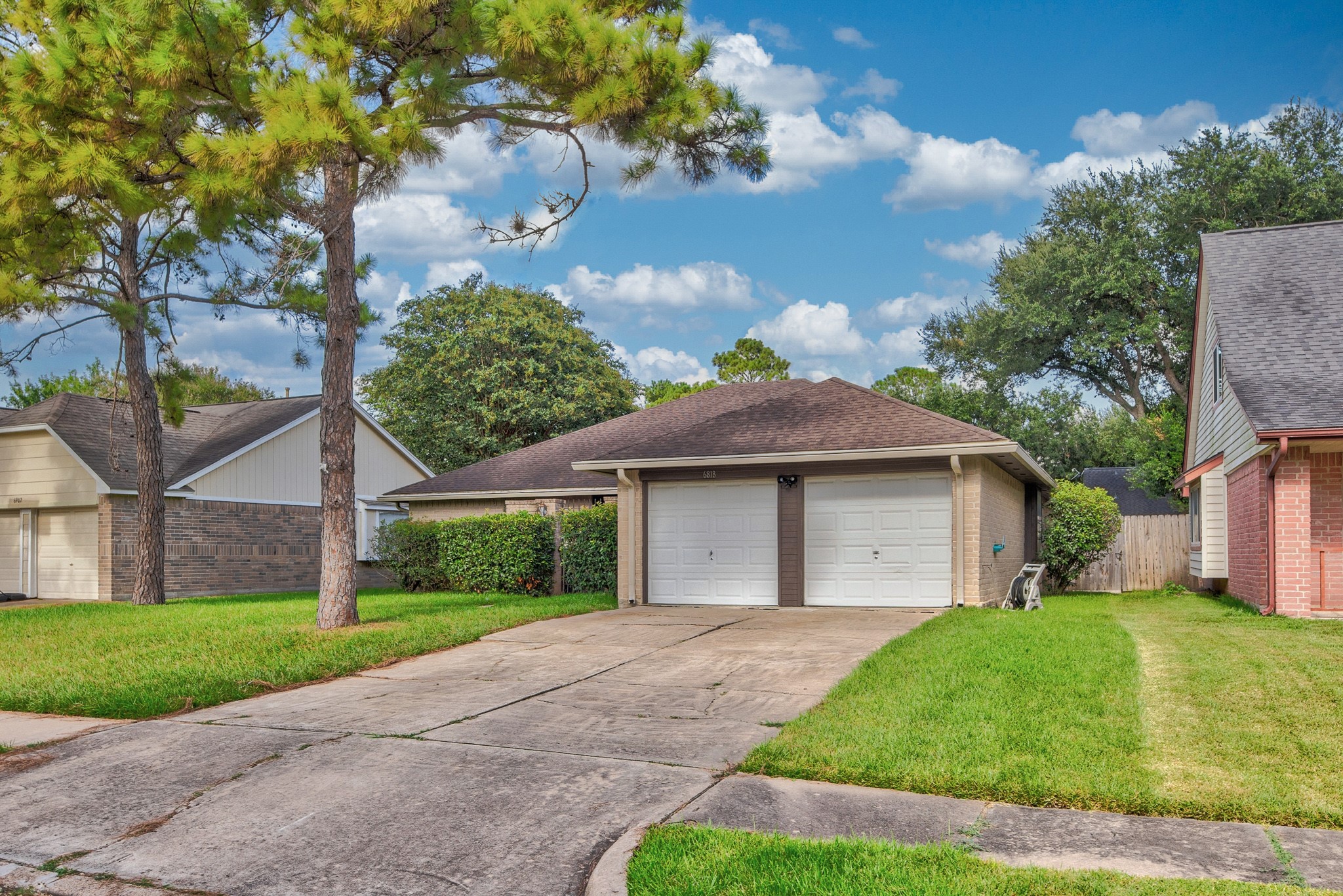 6818 Brockington Drive Property Photo 2