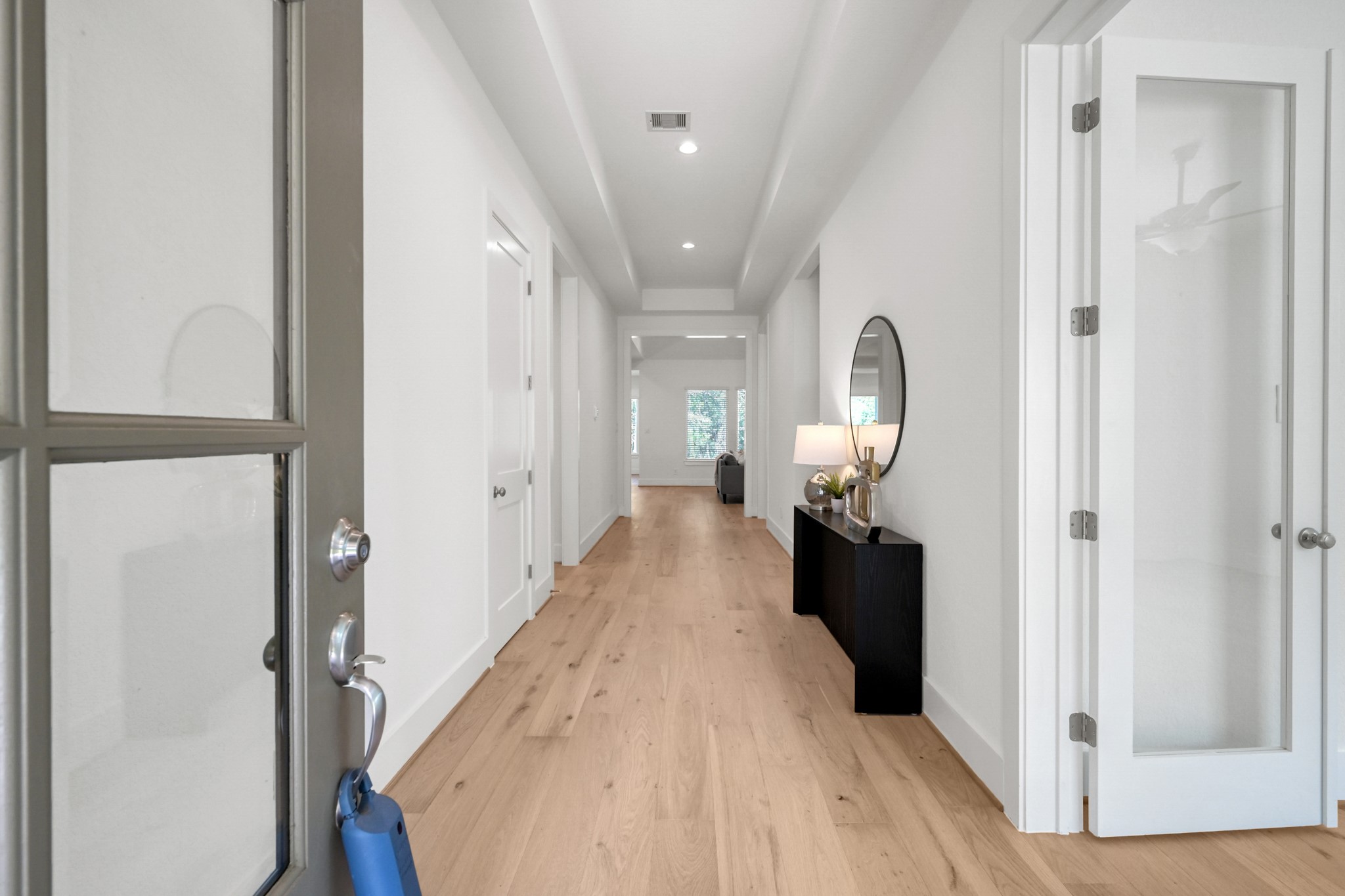 8915 Cedar Meadow Lane Property Photo 4